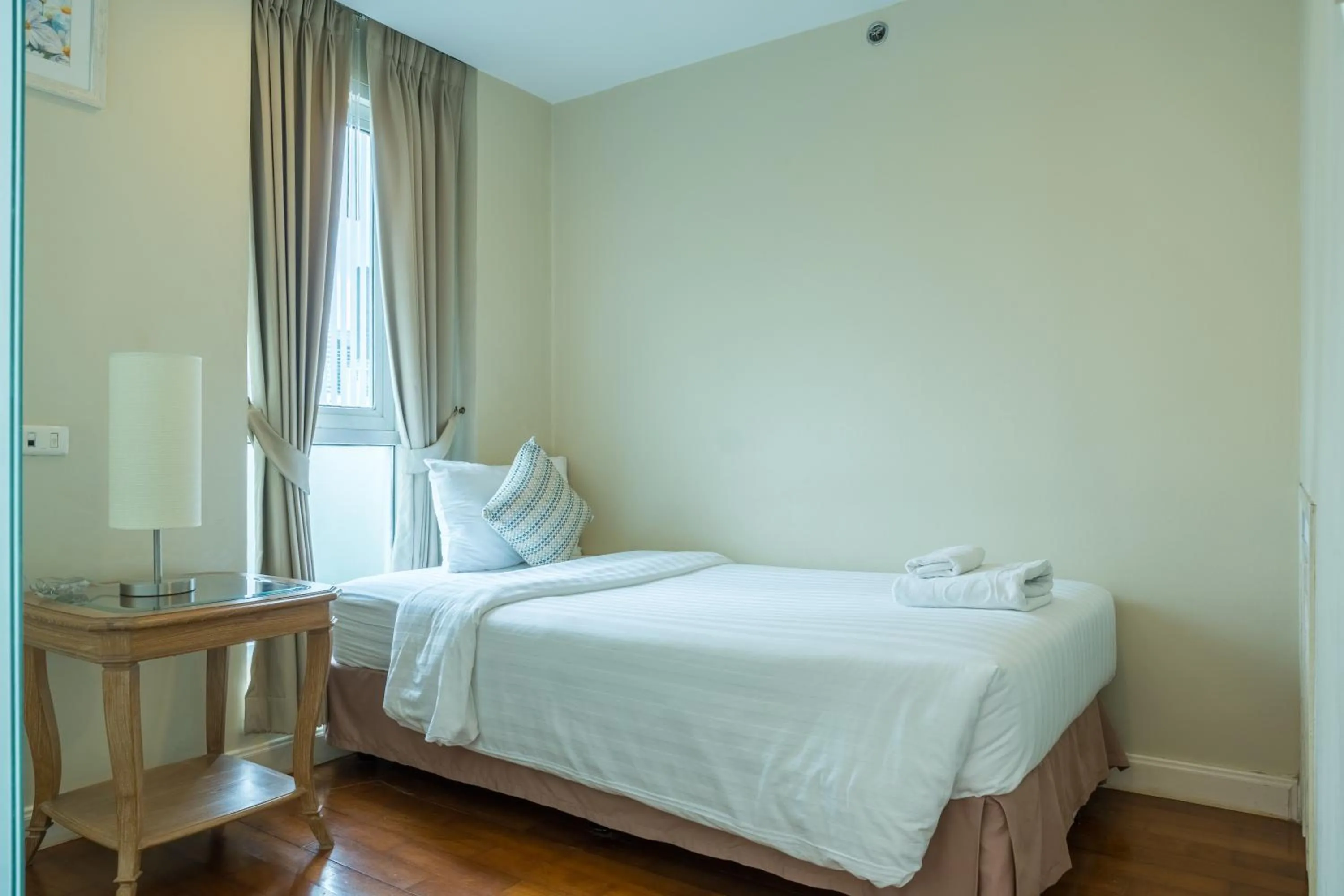 Bed in Sabai Sathorn Service Apartment