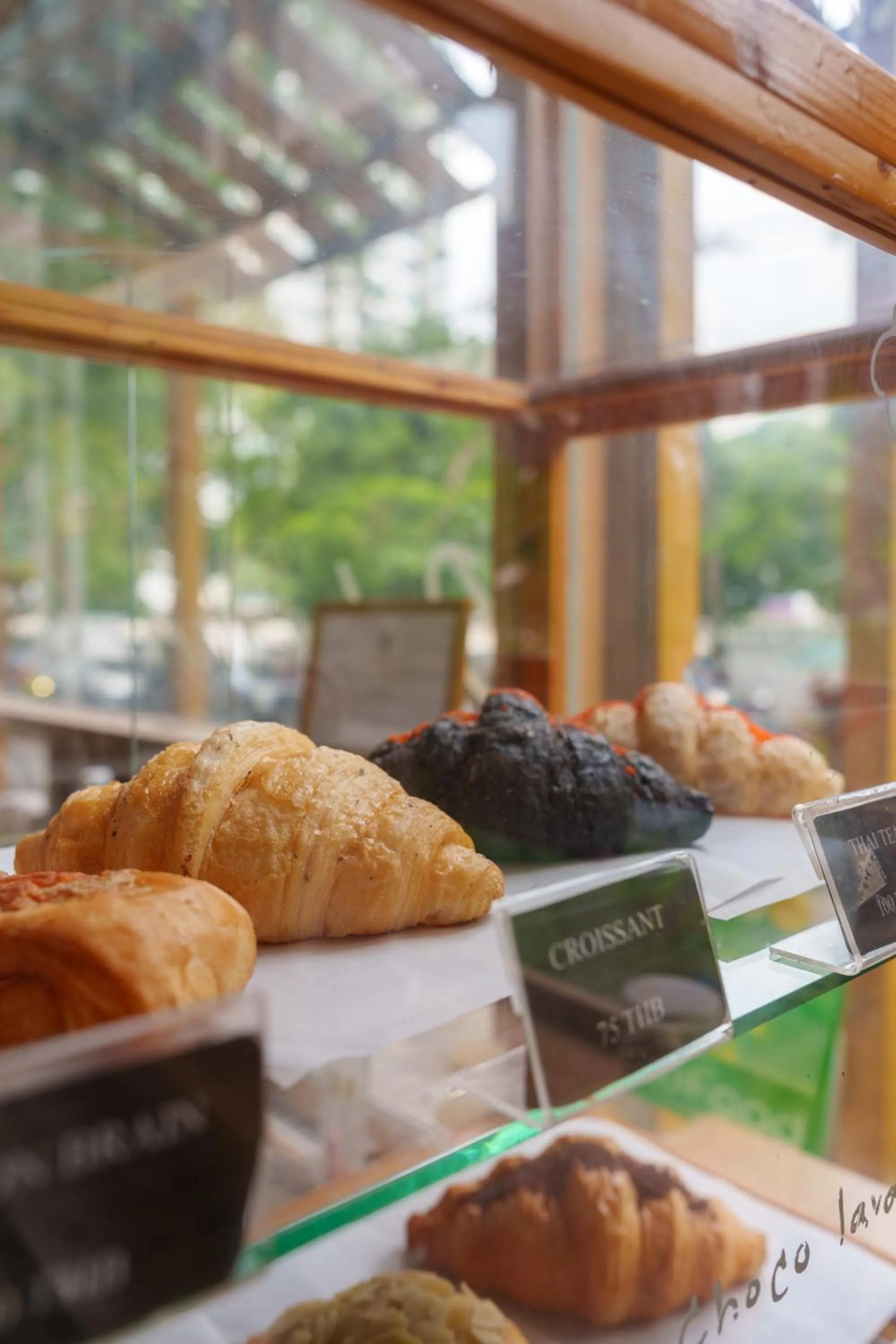 Food and drinks in Sabai Sathorn Service Apartment