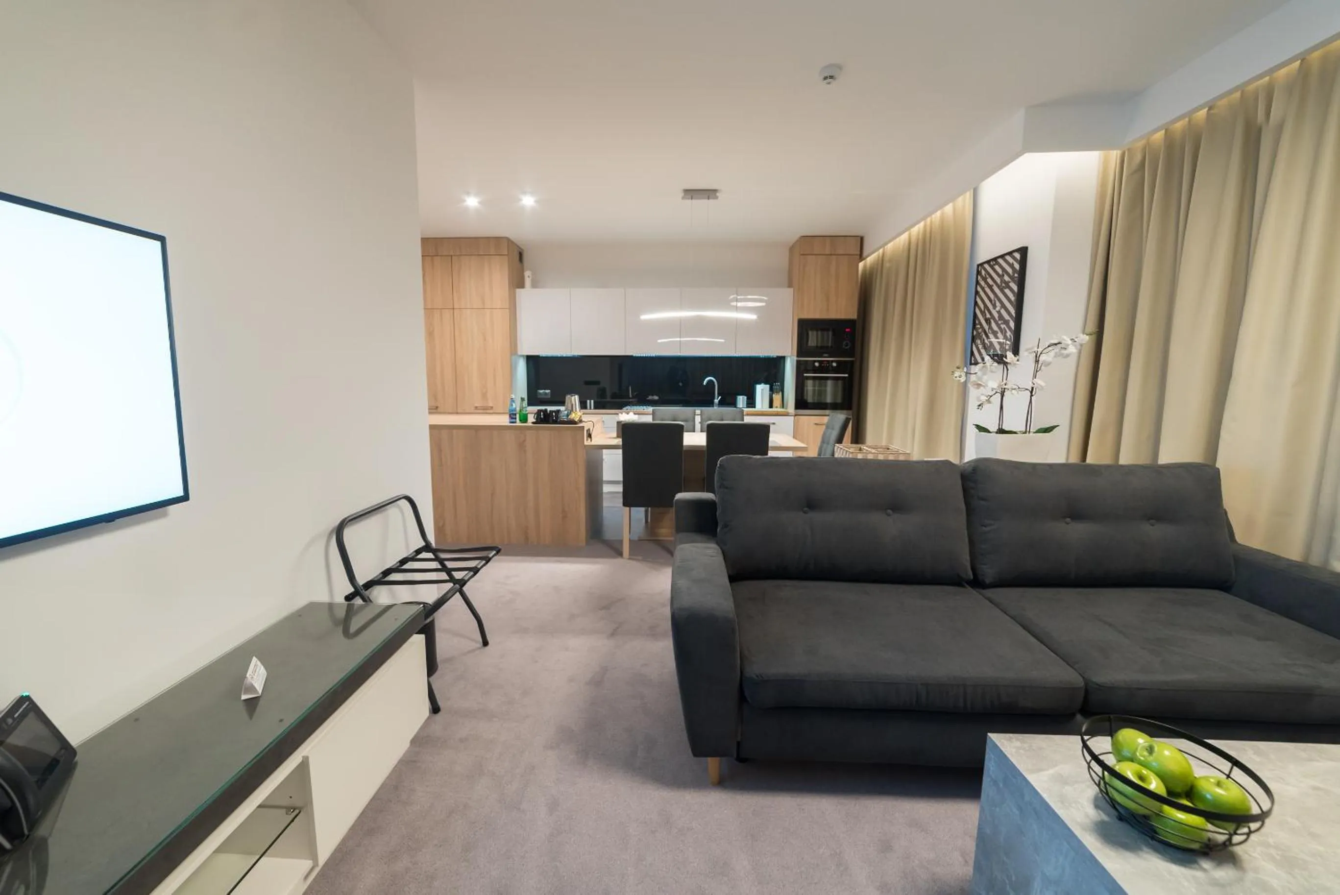 TV and multimedia in Apart-Hotel VIVI RESIDENCE & SPA