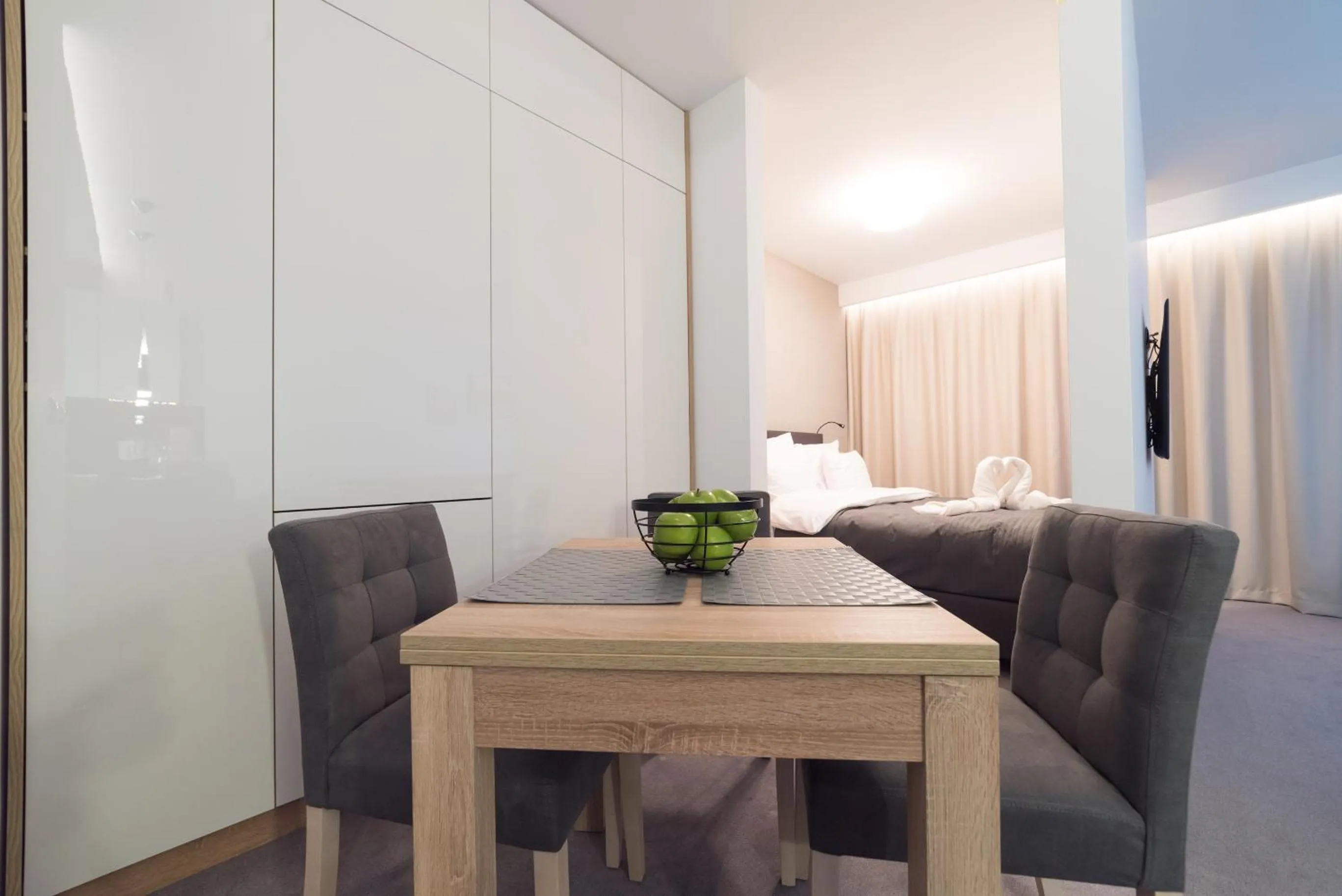 Dining area, Bed in Apart-Hotel VIVI RESIDENCE & SPA