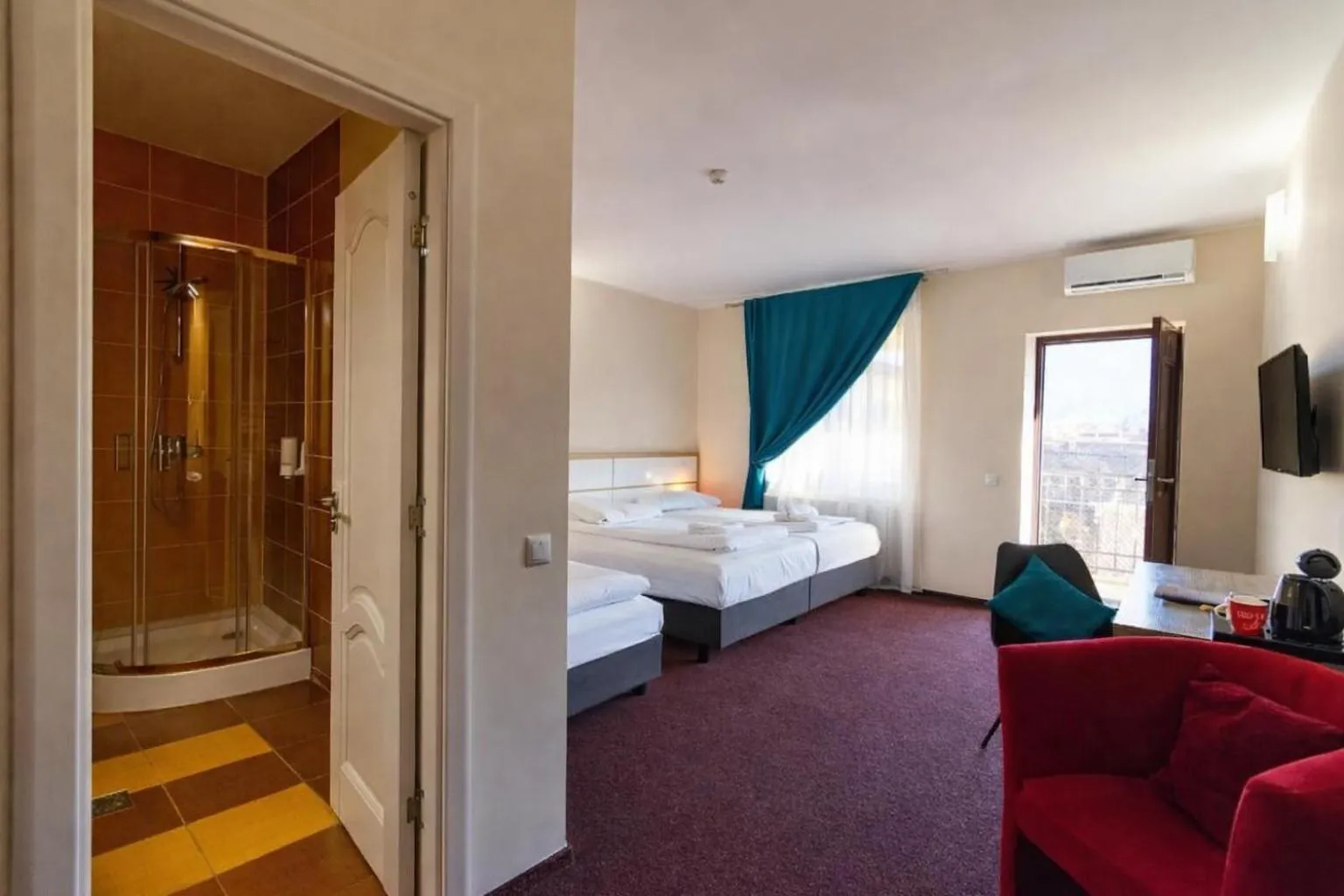 Bed in Long Street Hotel