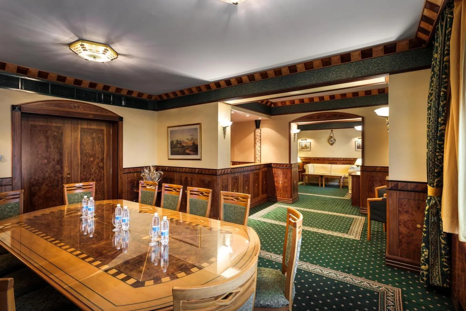 Meeting/conference room in Natsionalny Hotel