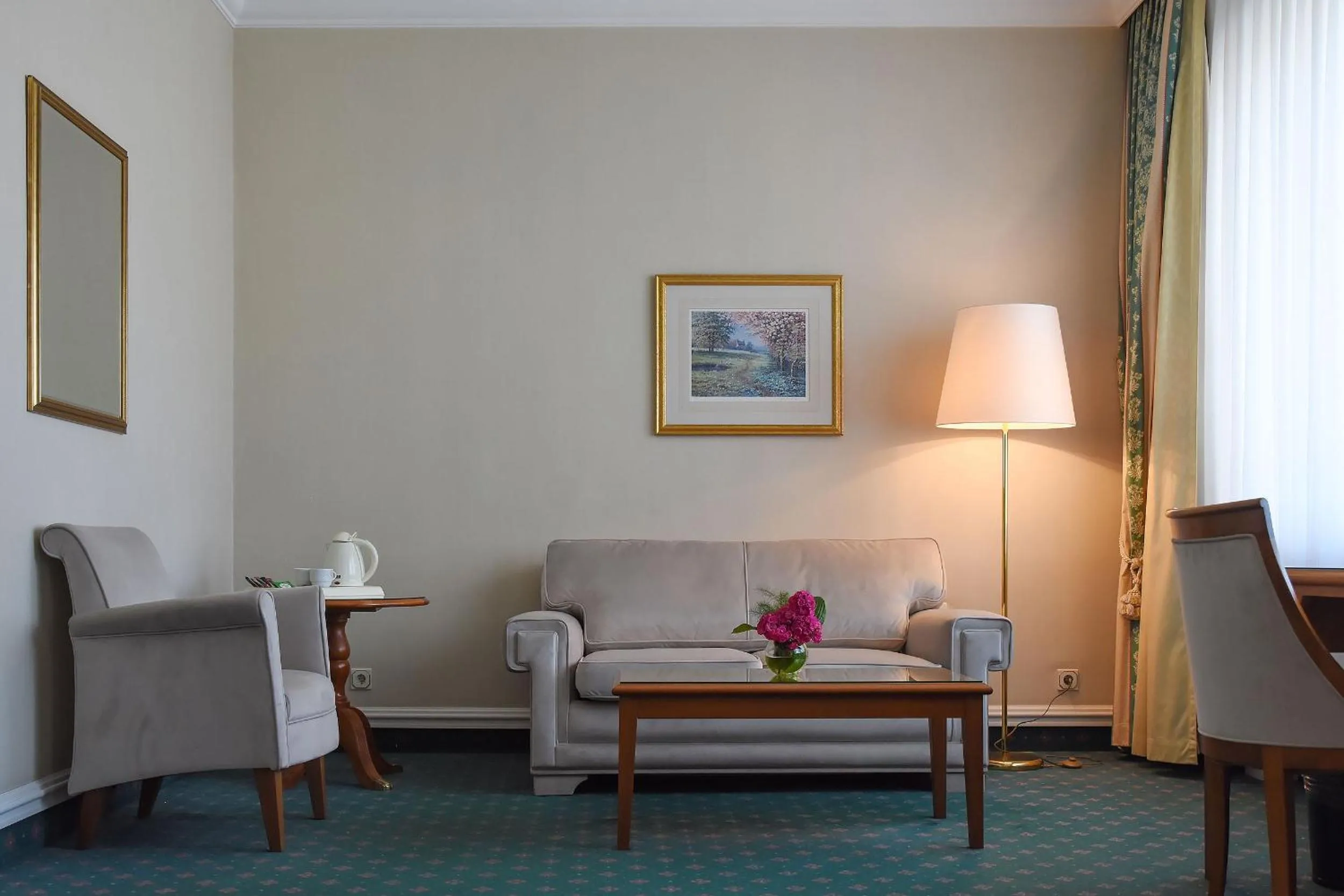 Seating area in Natsionalny Hotel