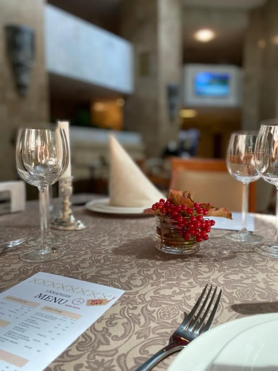 Restaurant/places to eat in Natsionalny Hotel