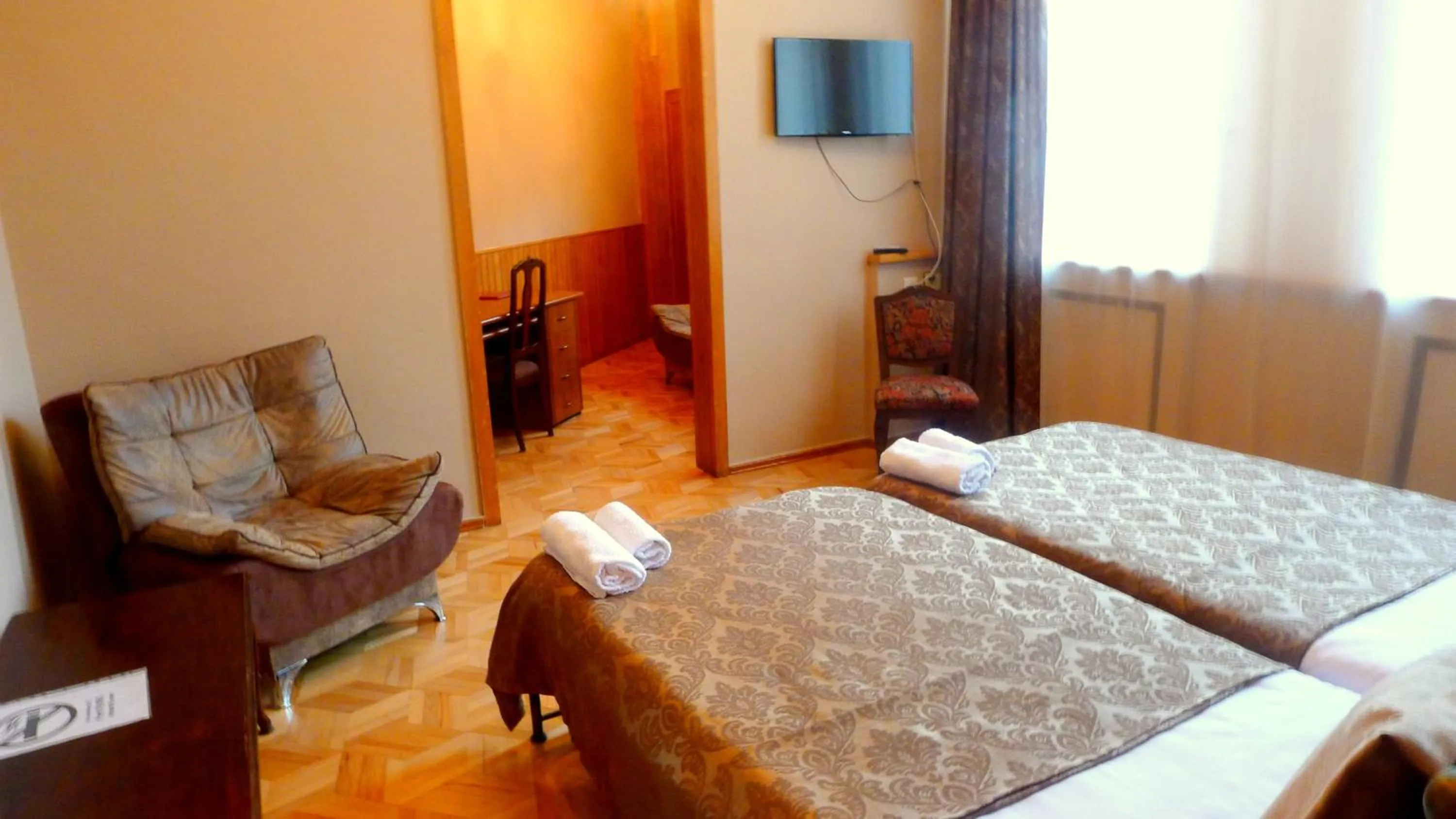 Bedroom, Bed in Georgian House