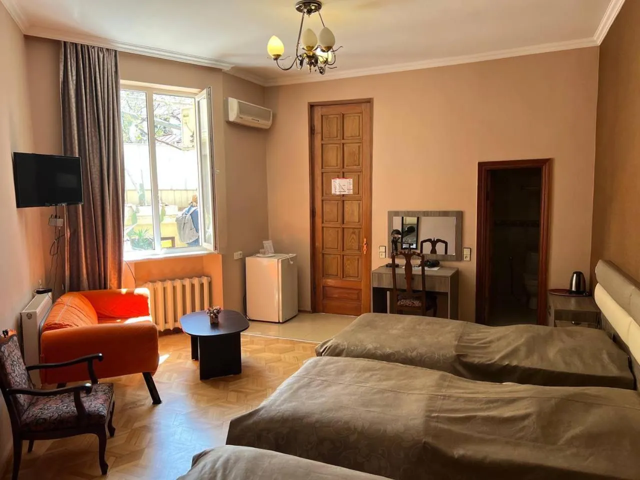 Photo of the whole room, Bed in Georgian House