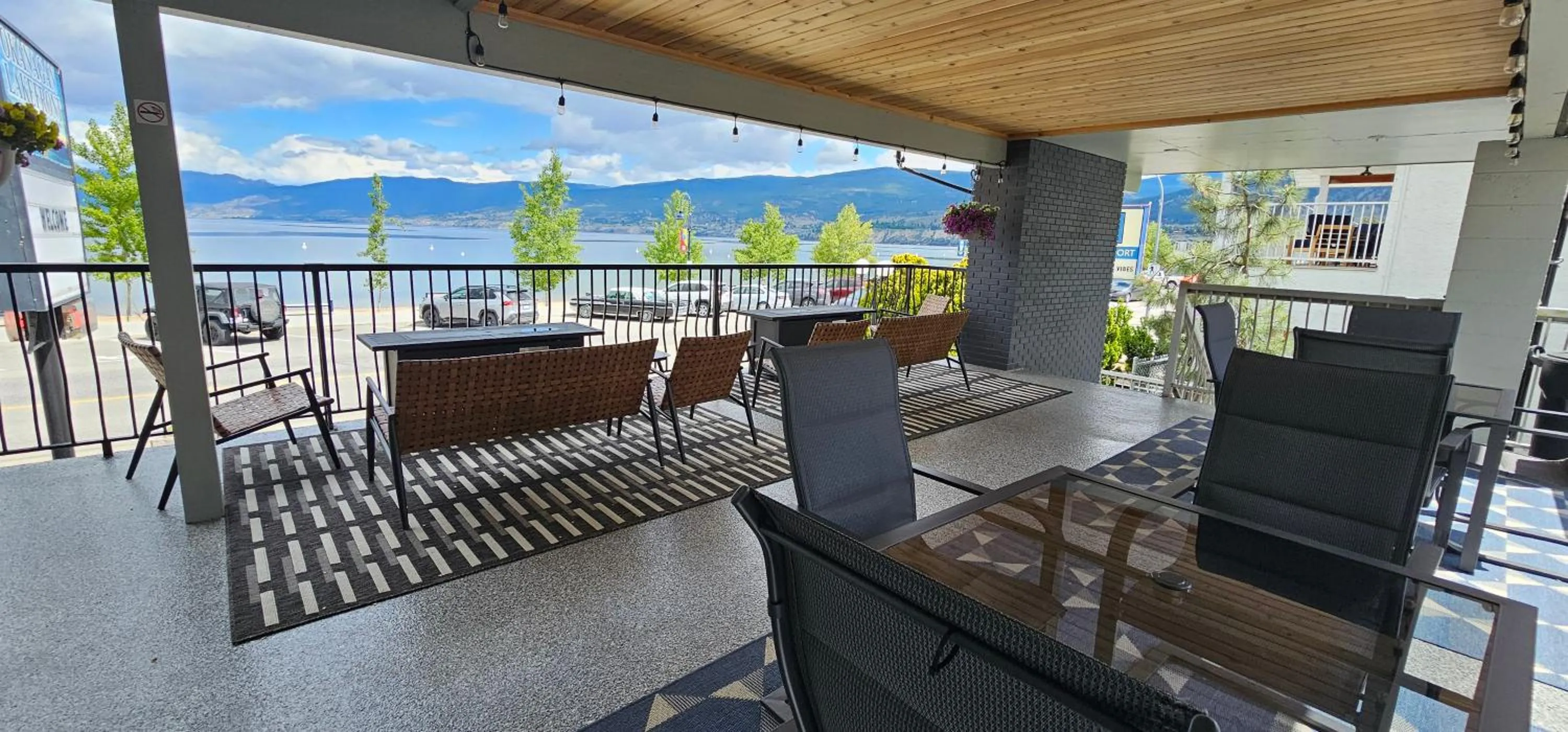 Natural landscape in Okanagan Lakefront Resort