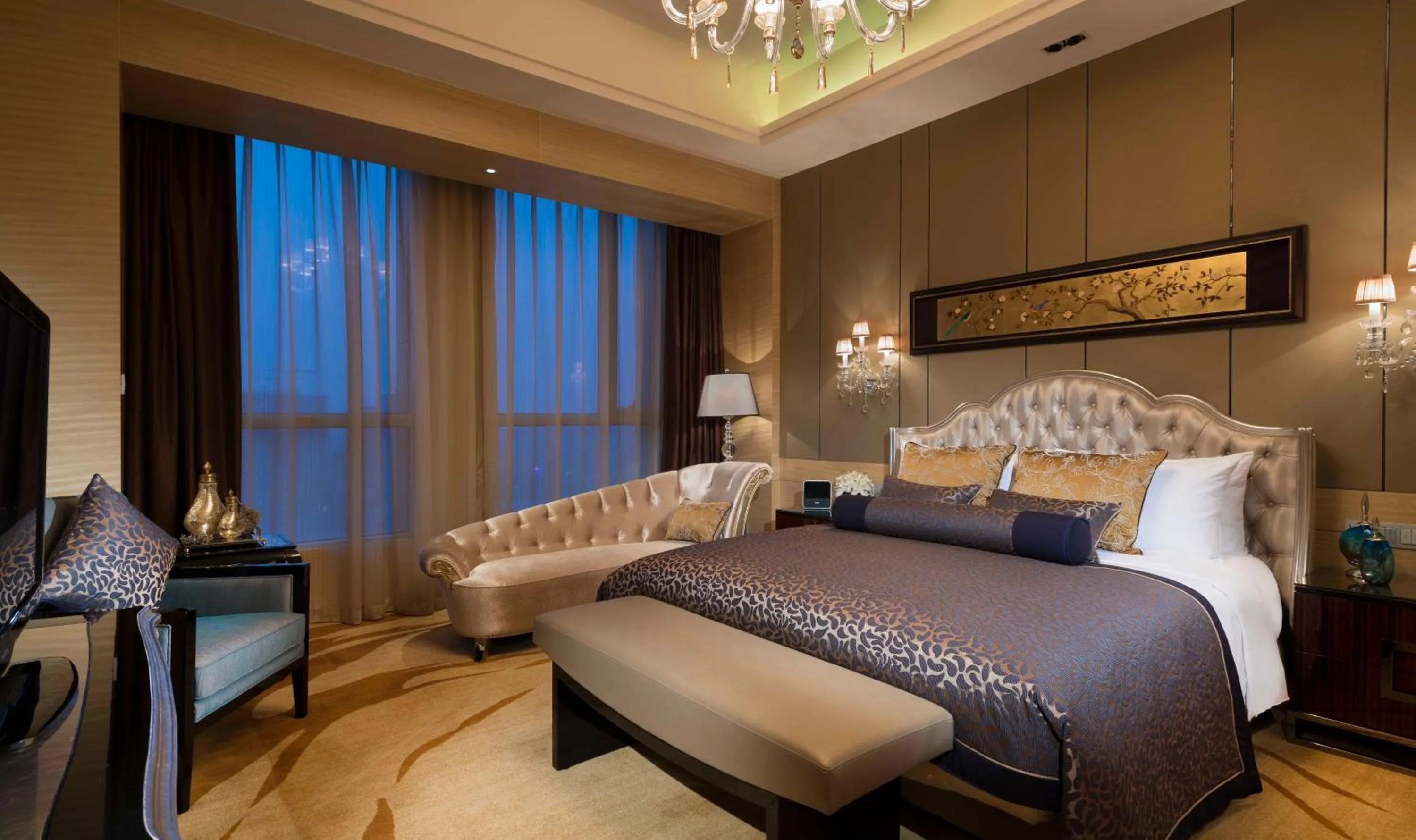 Bedroom, Bed in InterContinental Tangshan by IHG