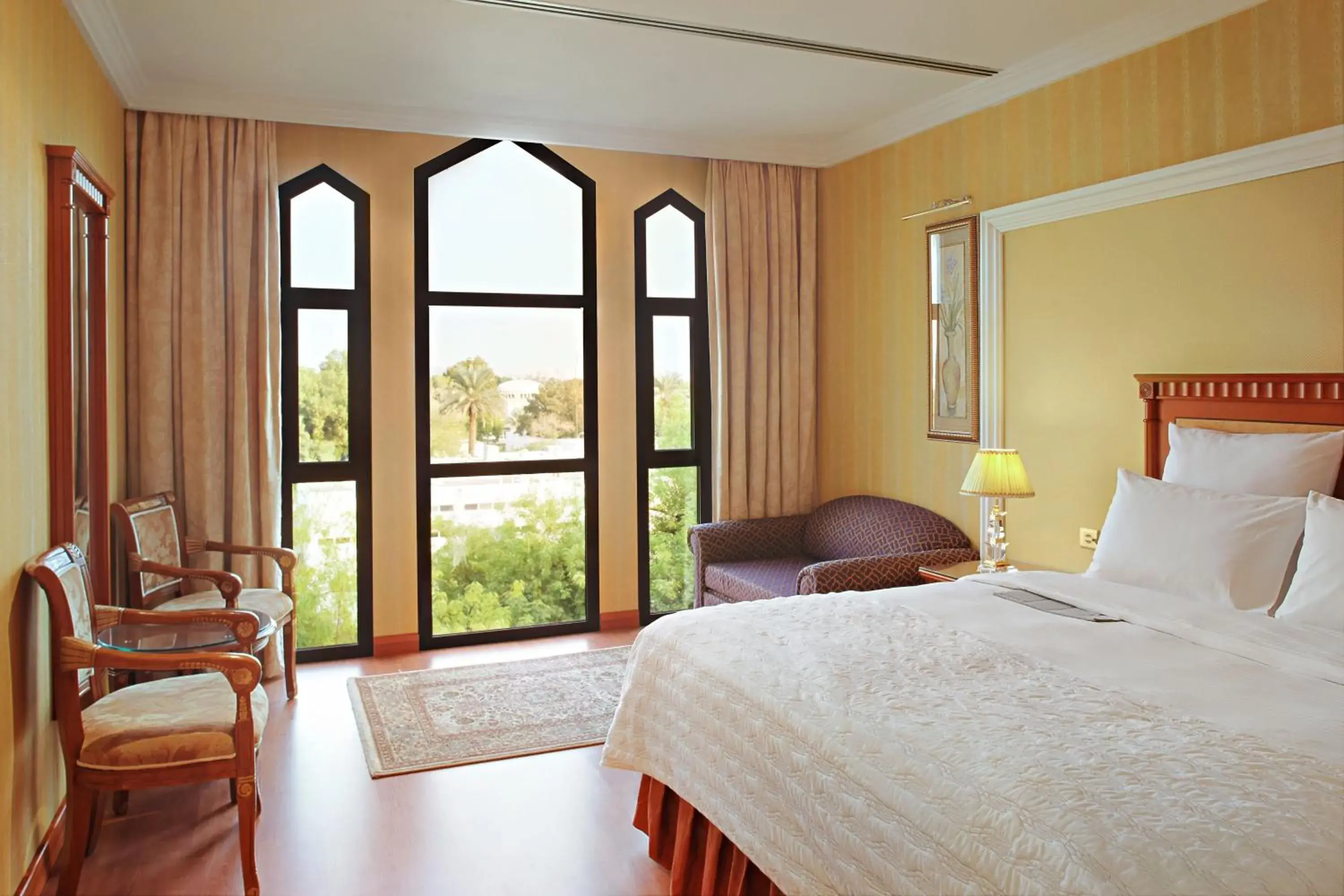 Standard King Bed in Le Meridien Medina Standard King Bed in Le Meridien Medina