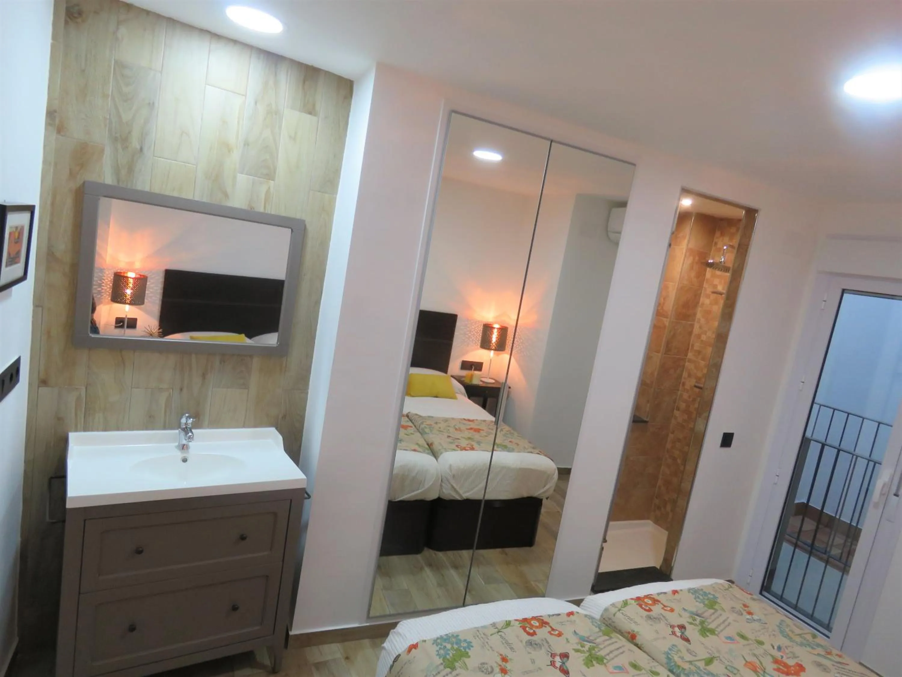 Bedroom, Bed in Living Sevilla Apartments Hércules