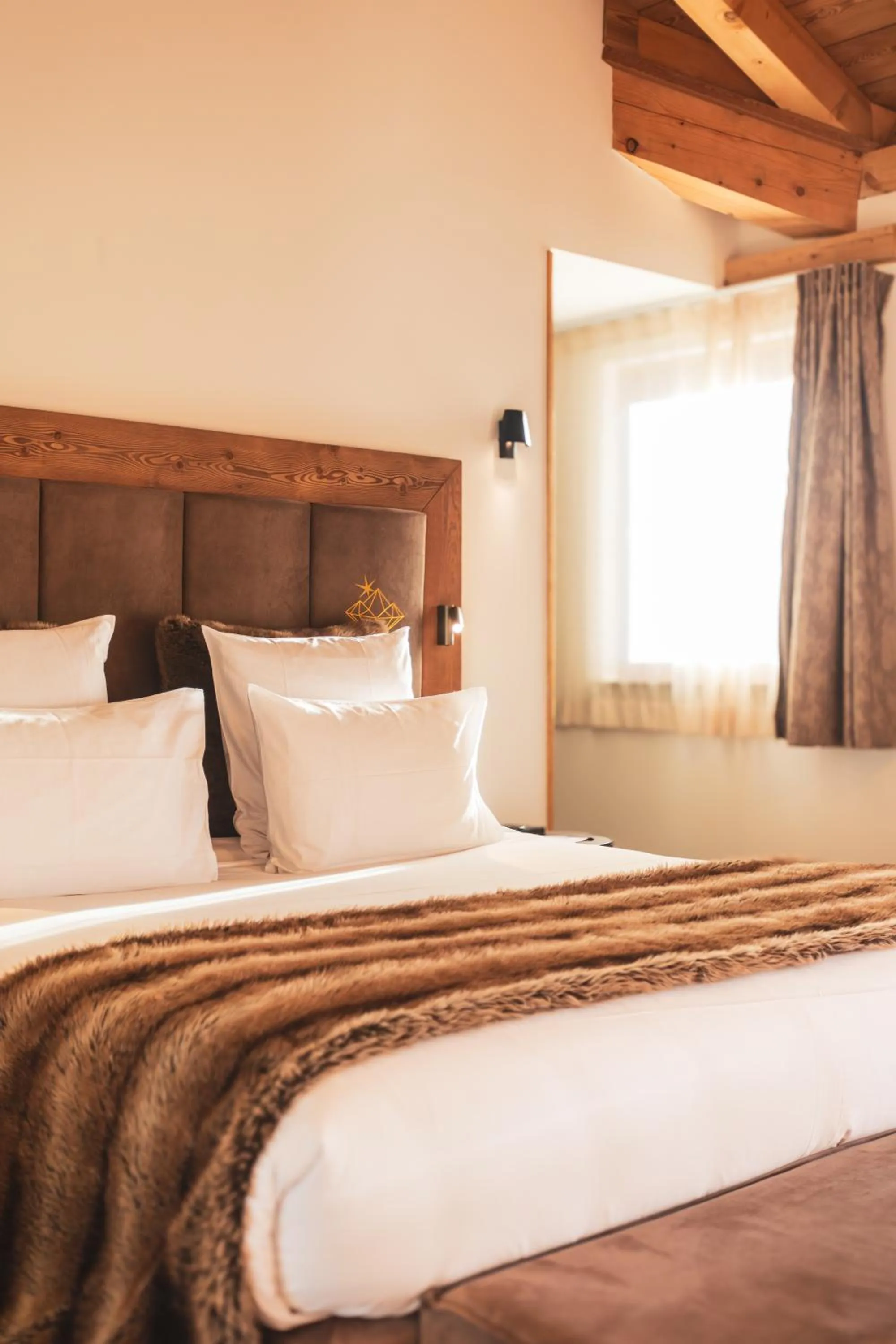 Bed in Hôtel Daria-I Nor by Les Etincelles