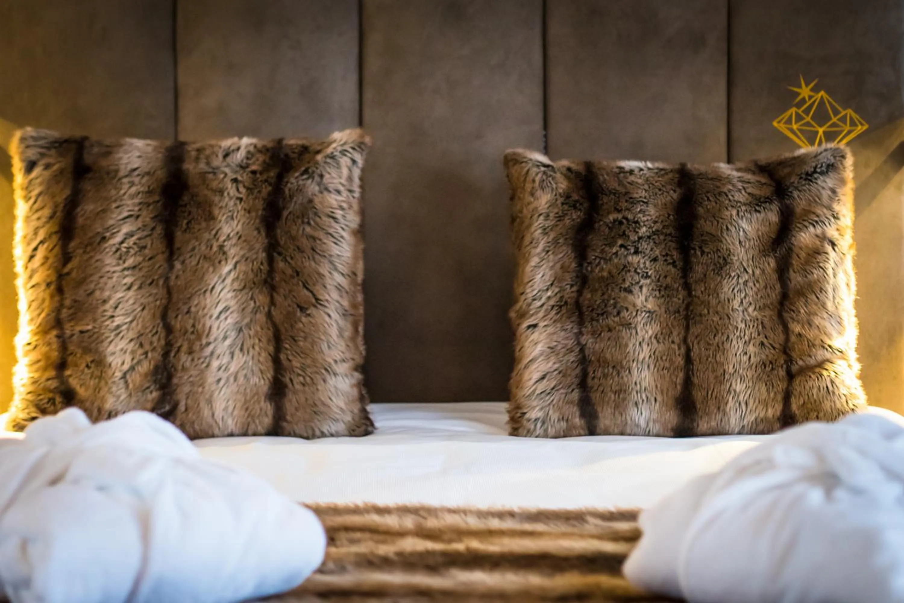 Bed in Hôtel Daria-I Nor by Les Etincelles