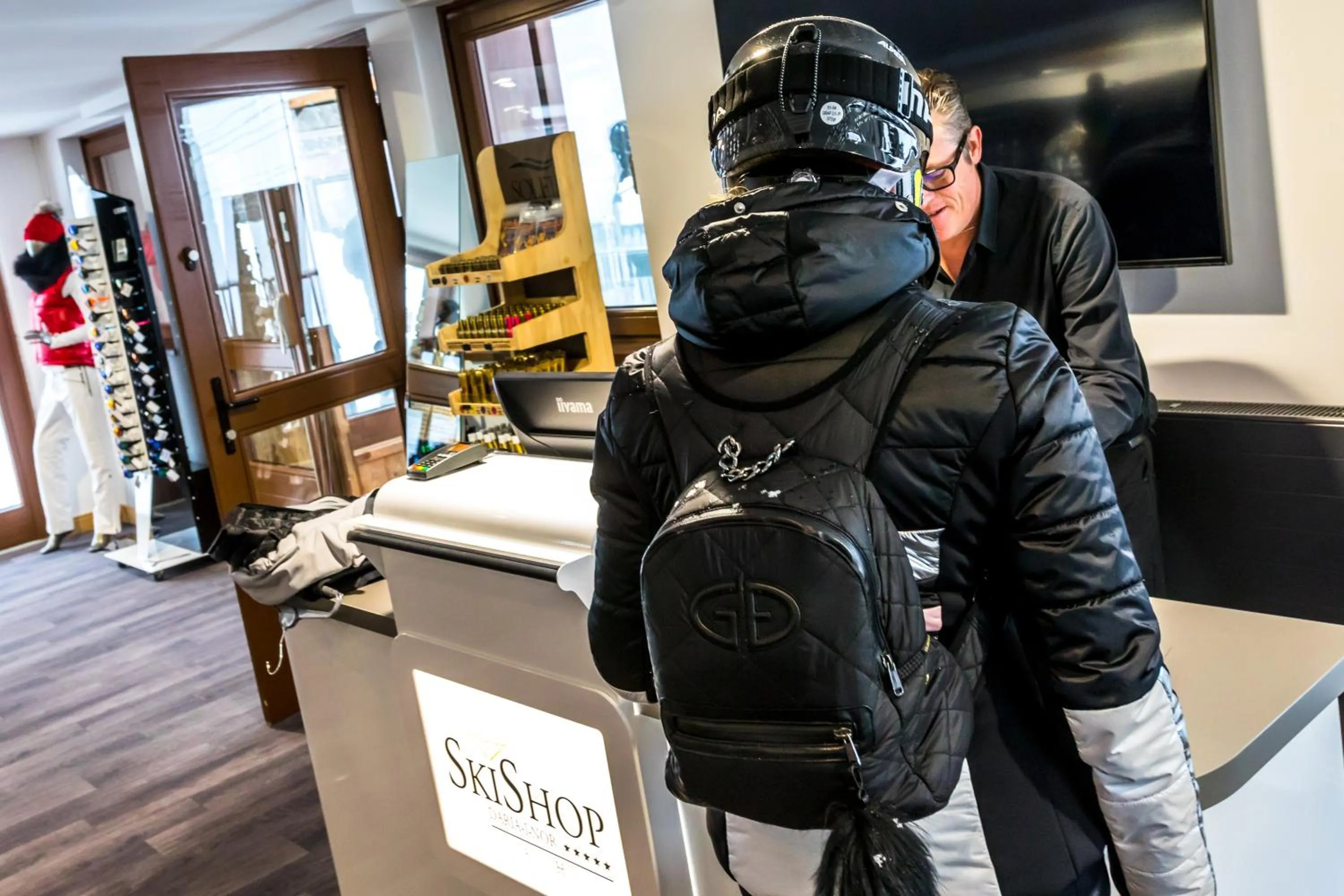 People in Hôtel Daria-I Nor by Les Etincelles