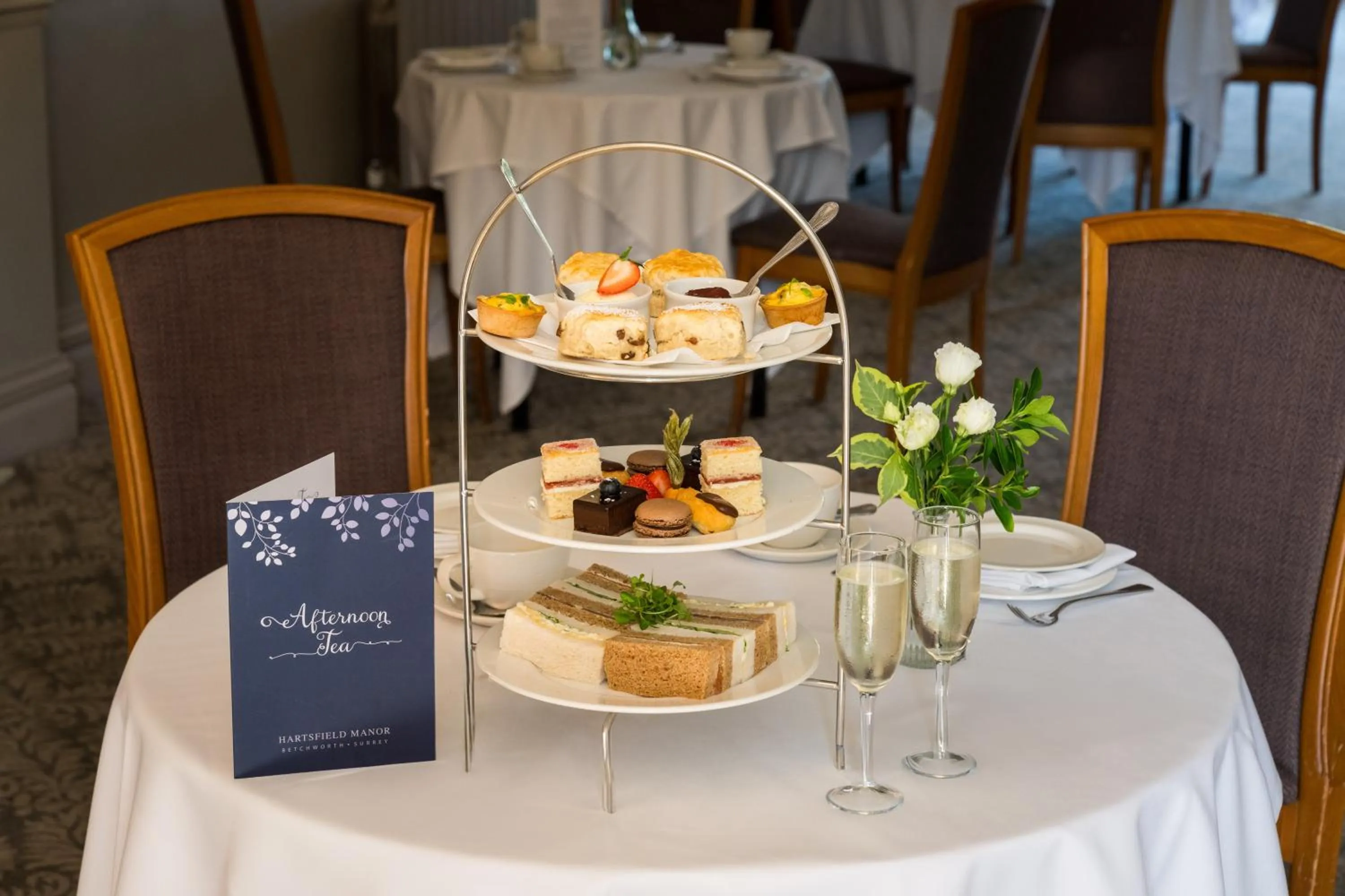 Food and drinks in Hartsfield Manor