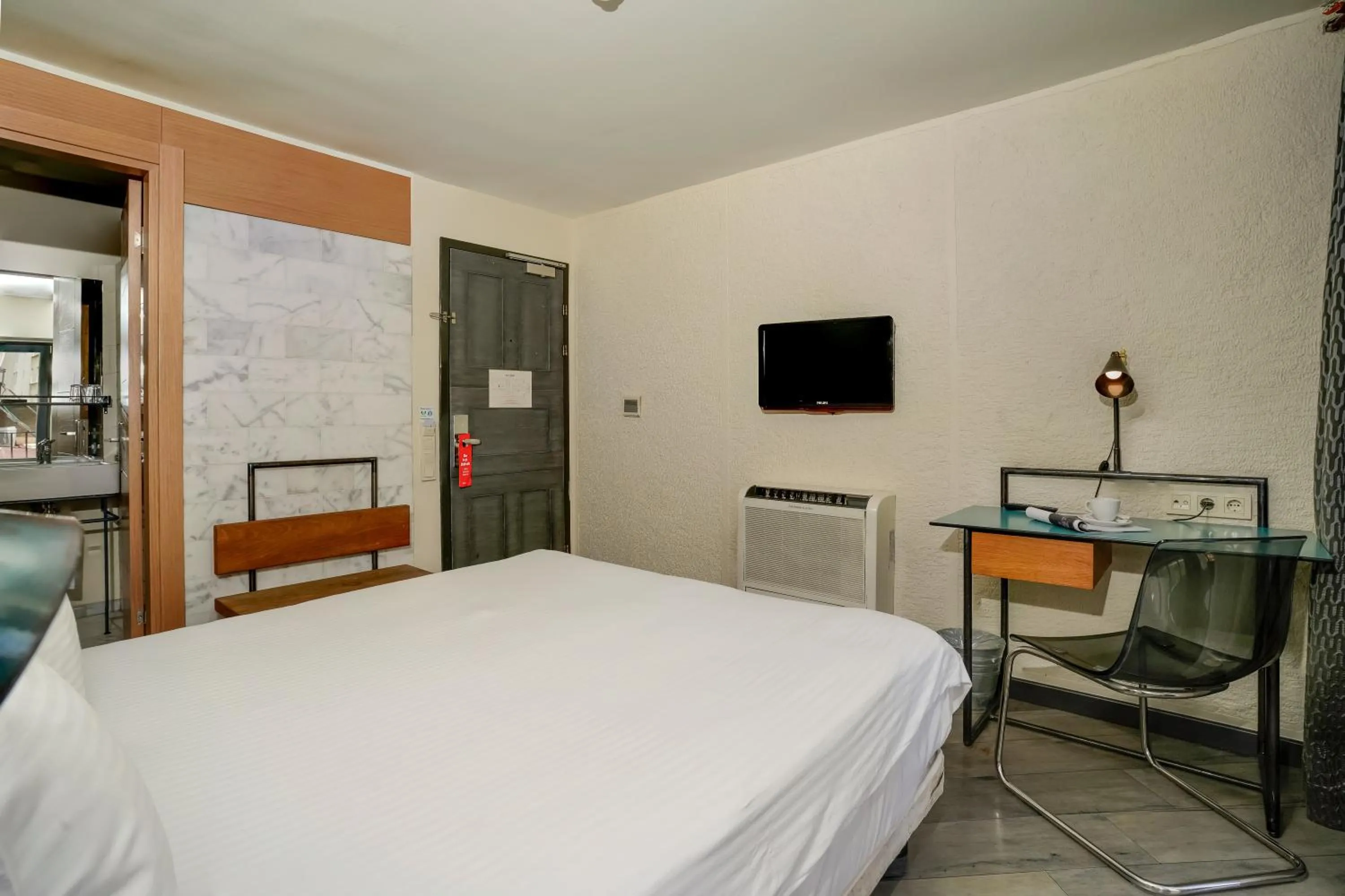 TV and multimedia, Bed in Faros Hotel Taksim-Special Category