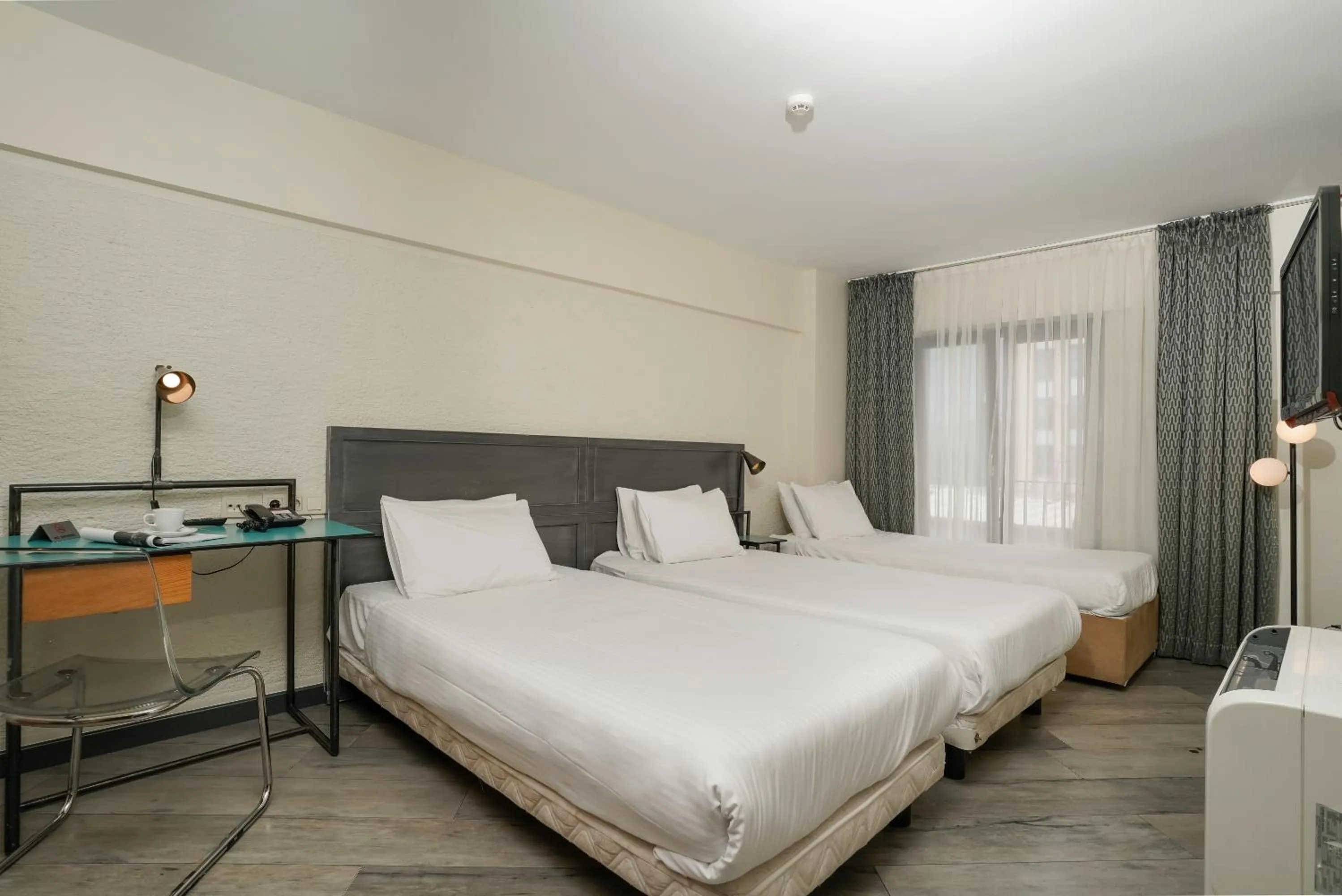 Photo of the whole room, Bed in Faros Hotel Taksim-Special Category
