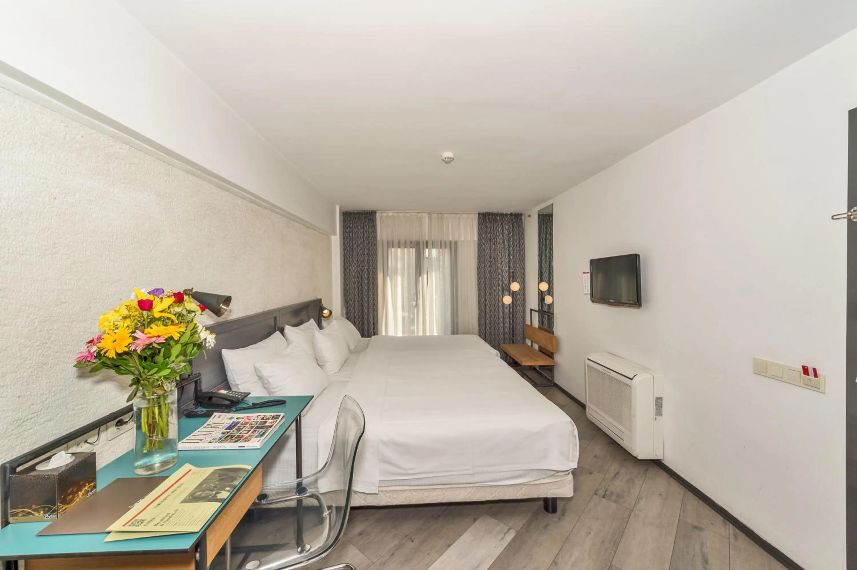 TV and multimedia, Bed in Faros Hotel Taksim-Special Category