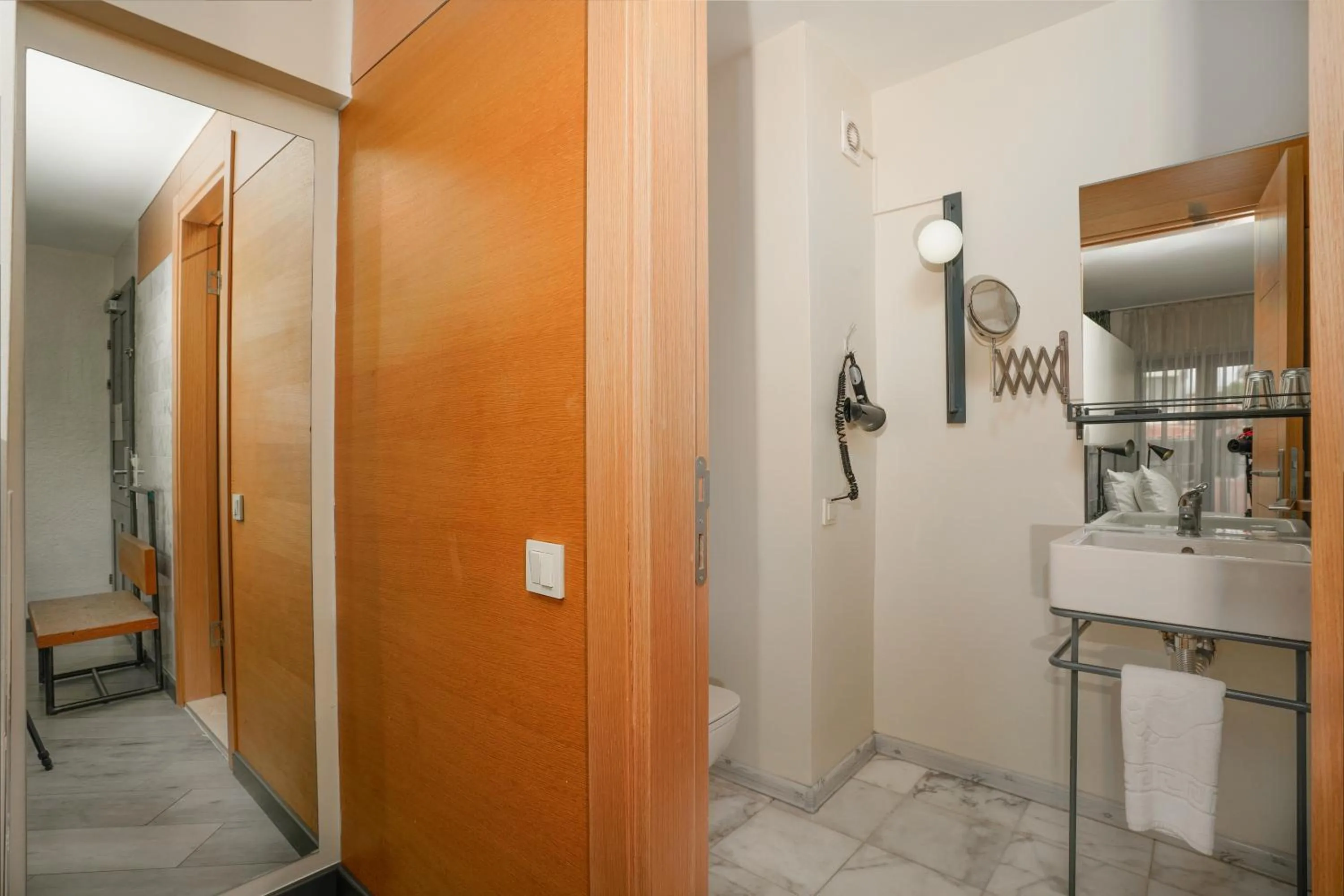 Shower in Faros Hotel Taksim-Special Category
