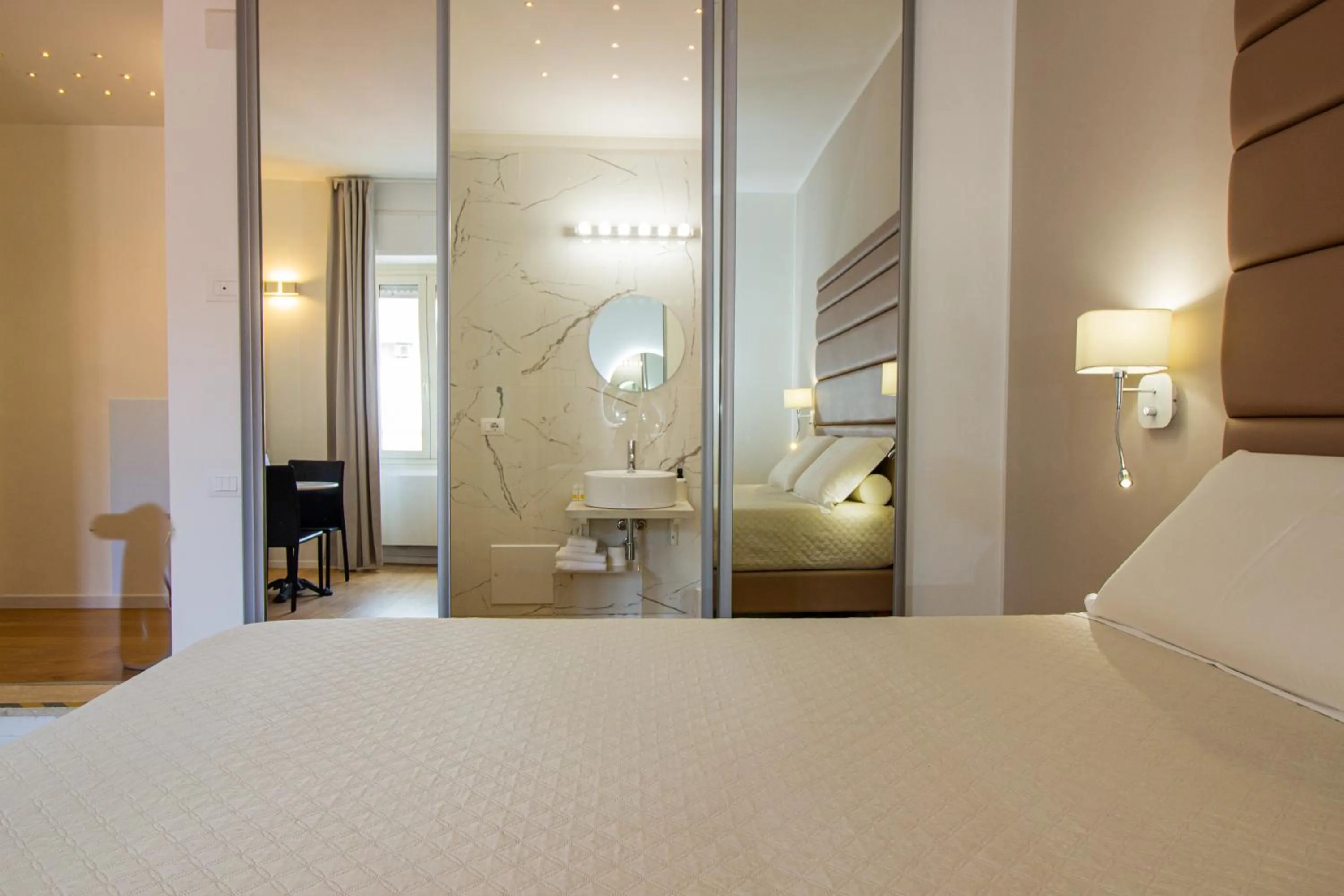 Bathroom, Bed in Album Boutique Rooms