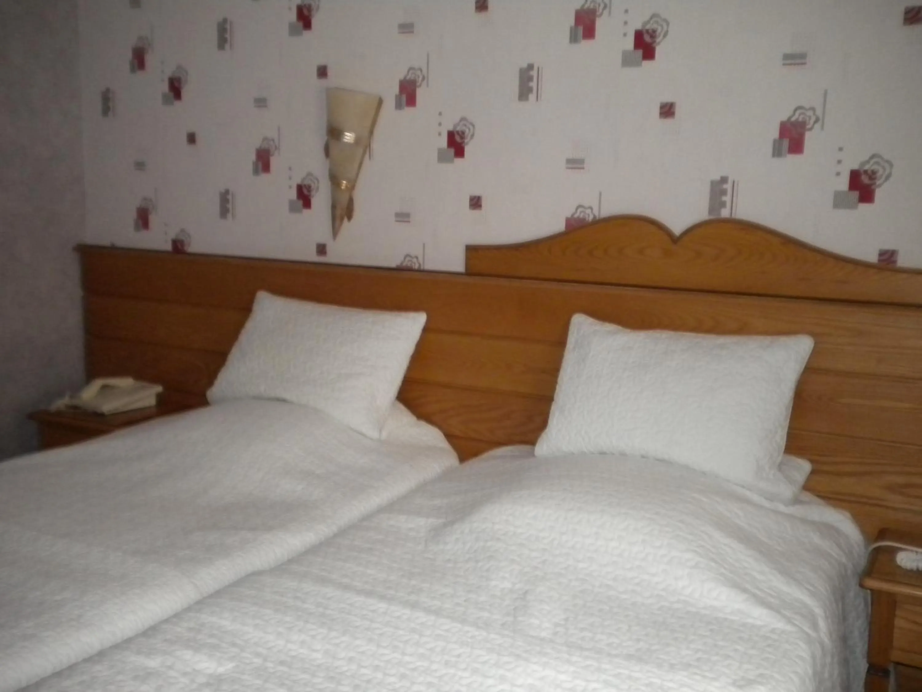 Bedroom, Bed in Hotel Restaurant A l'Ange