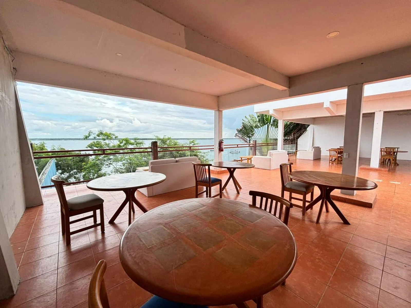 Dining area in Hotel Awazul Bacalar