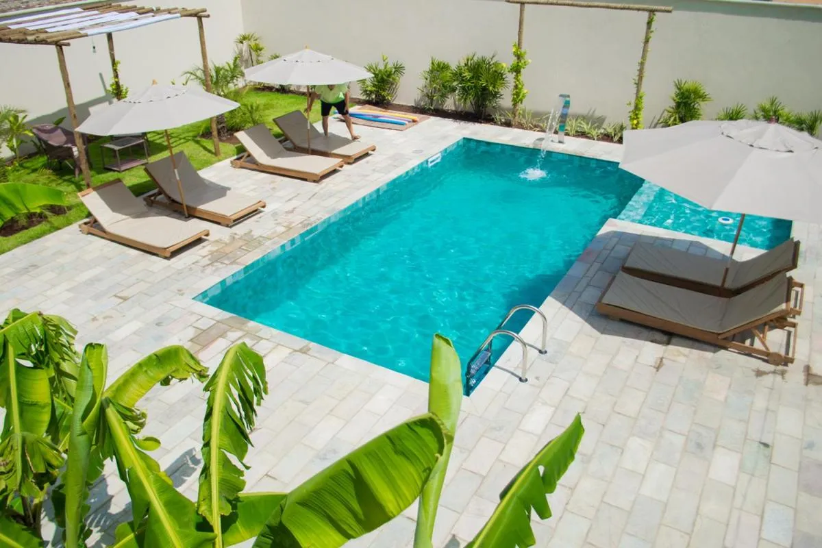 Swimming pool in Pousada Laranja - Nova Administração