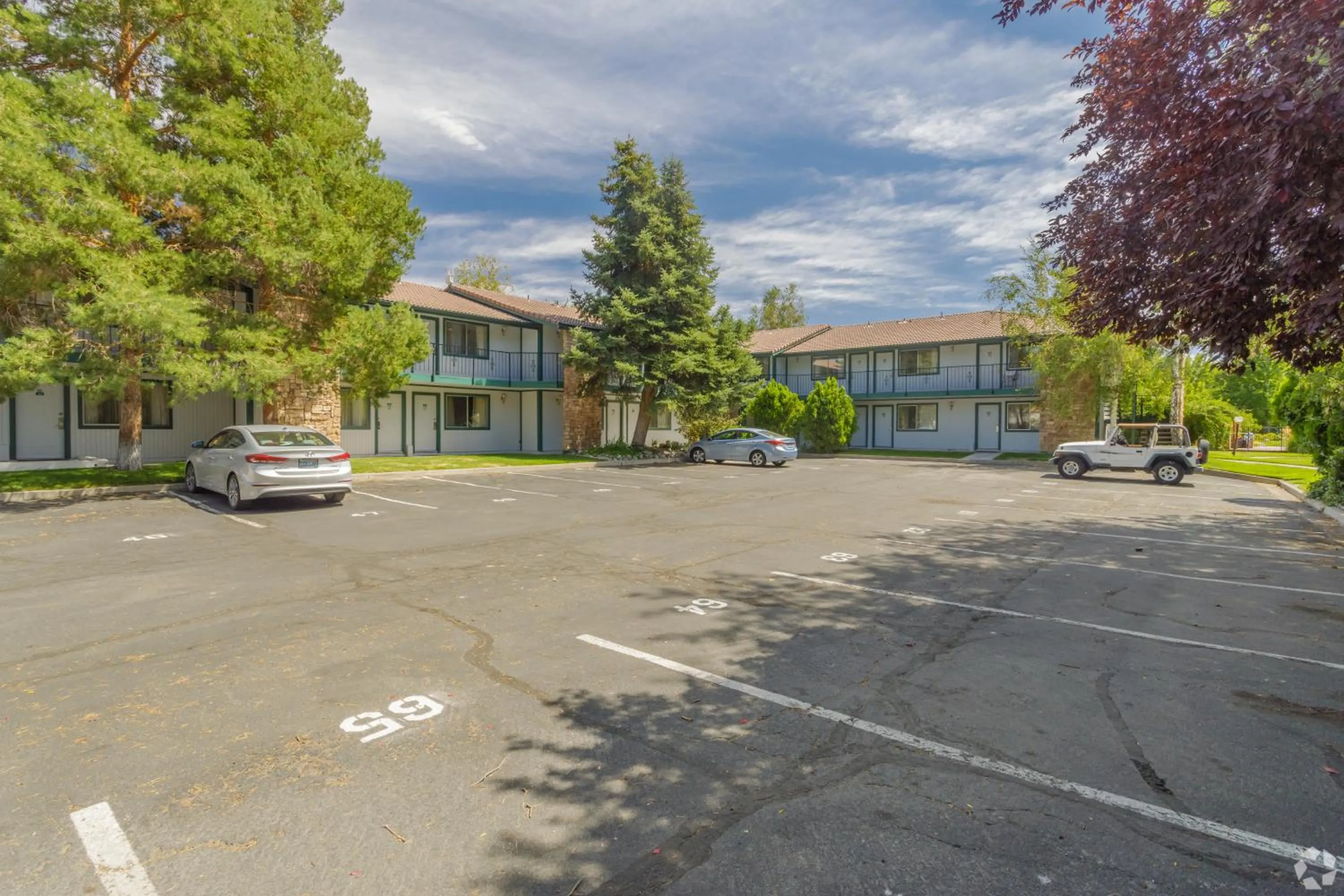 Parking in Thunderbird Resort Club