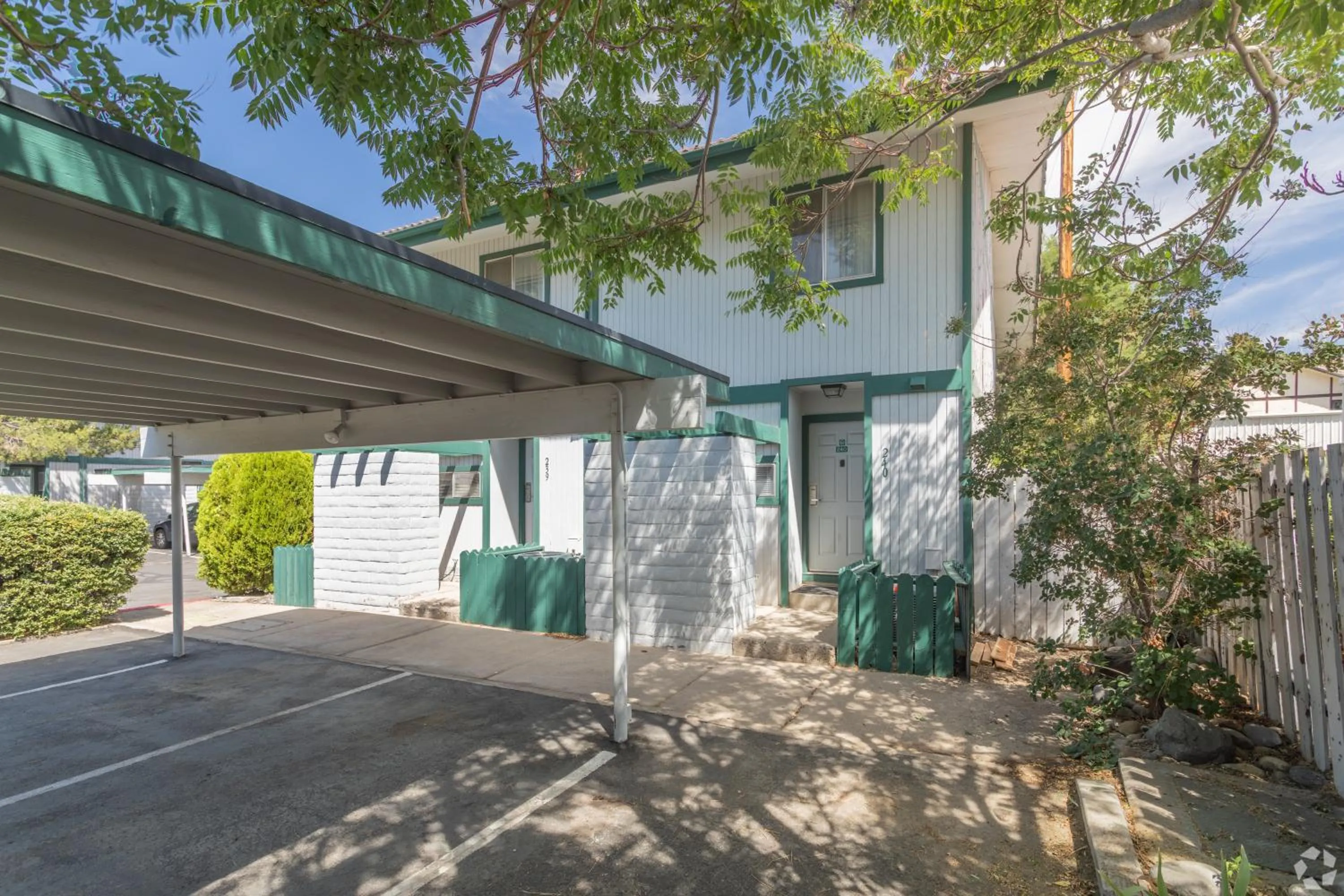 Property building in Thunderbird Resort Club