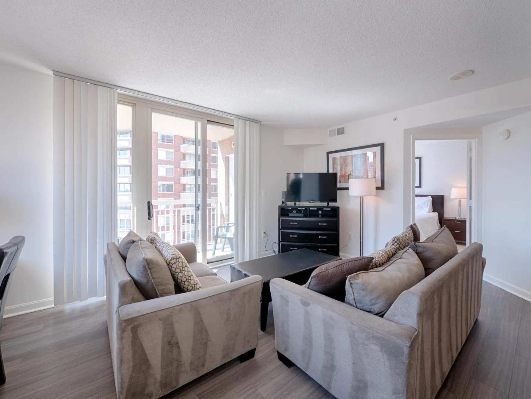 National at Ballston Place