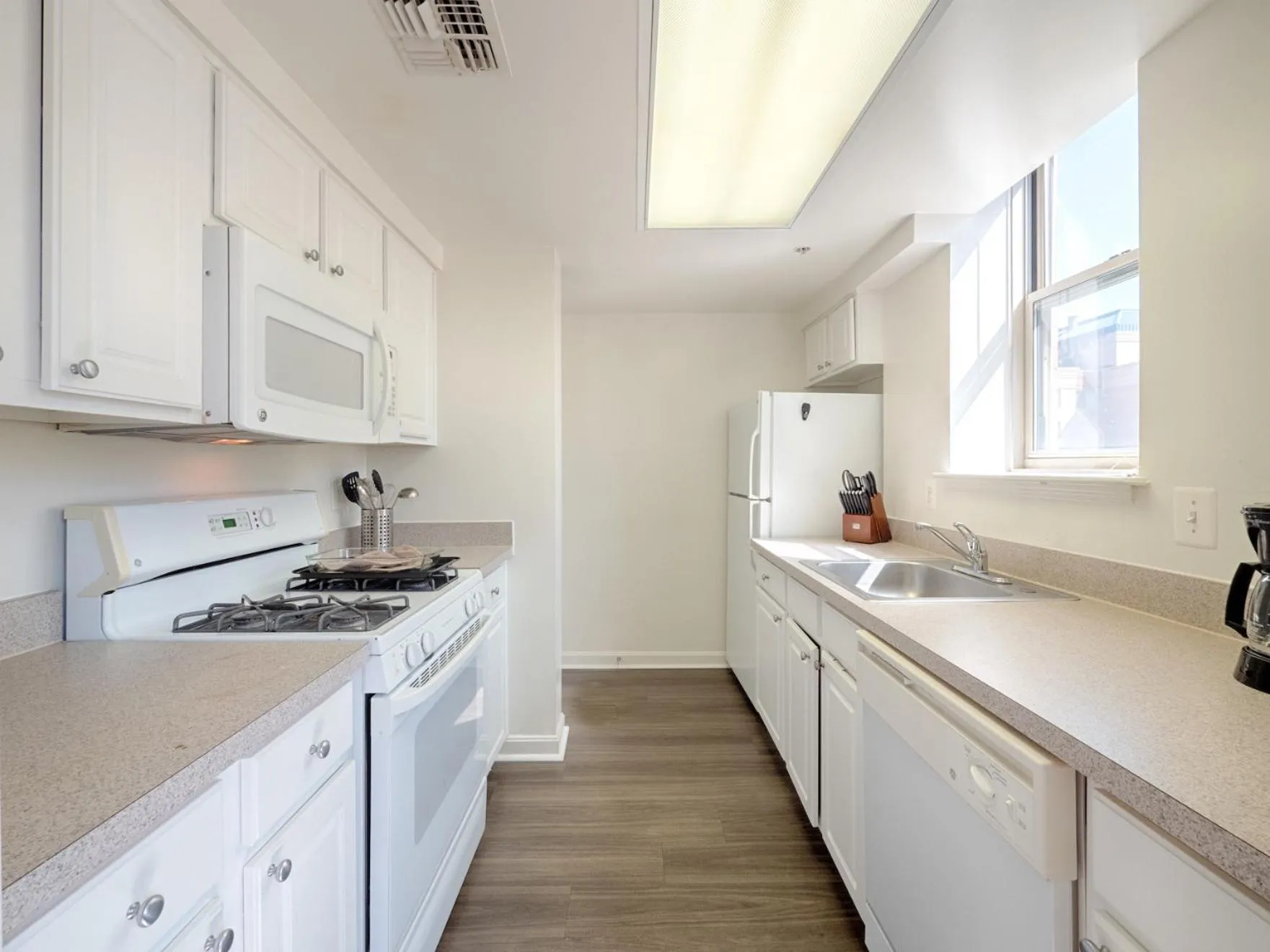 National at Ballston Place