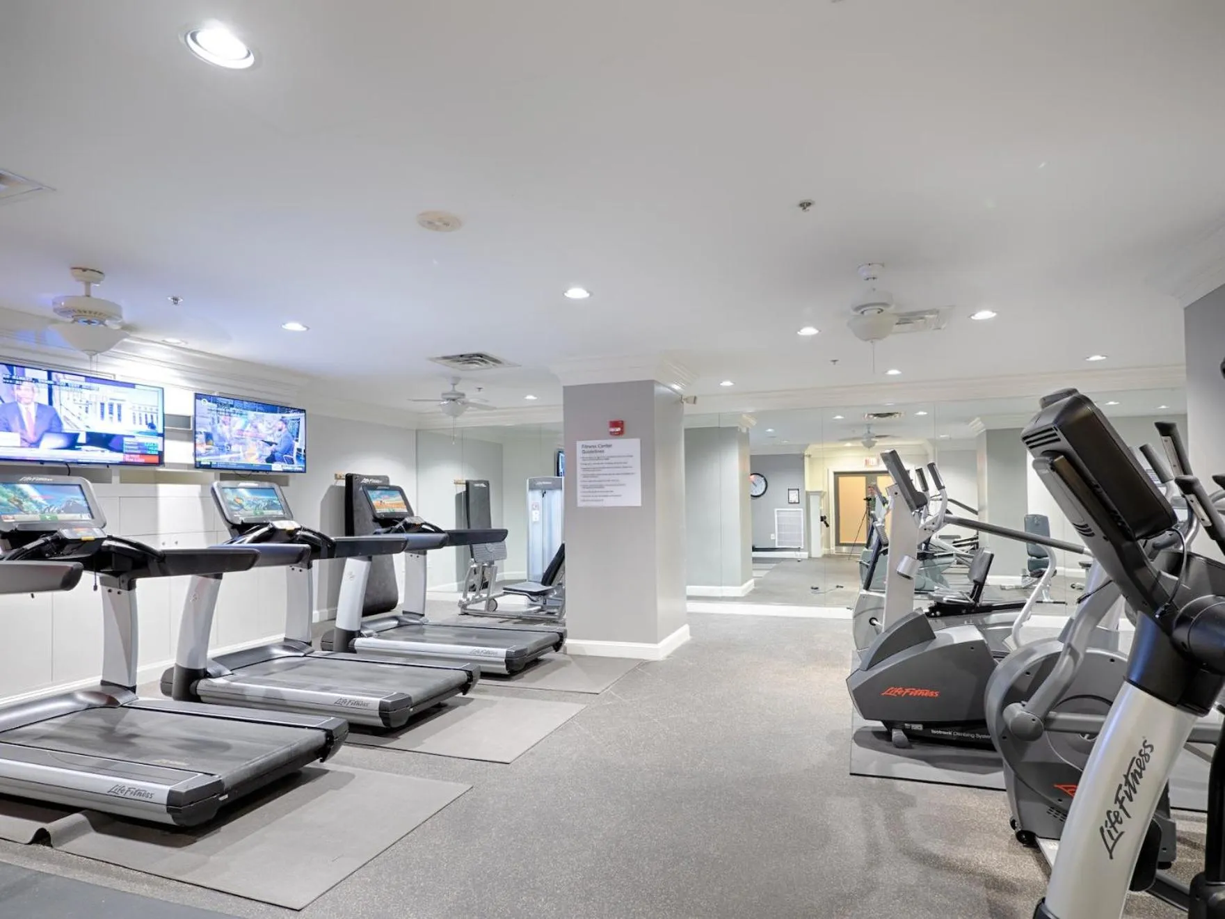 National at Ballston Place