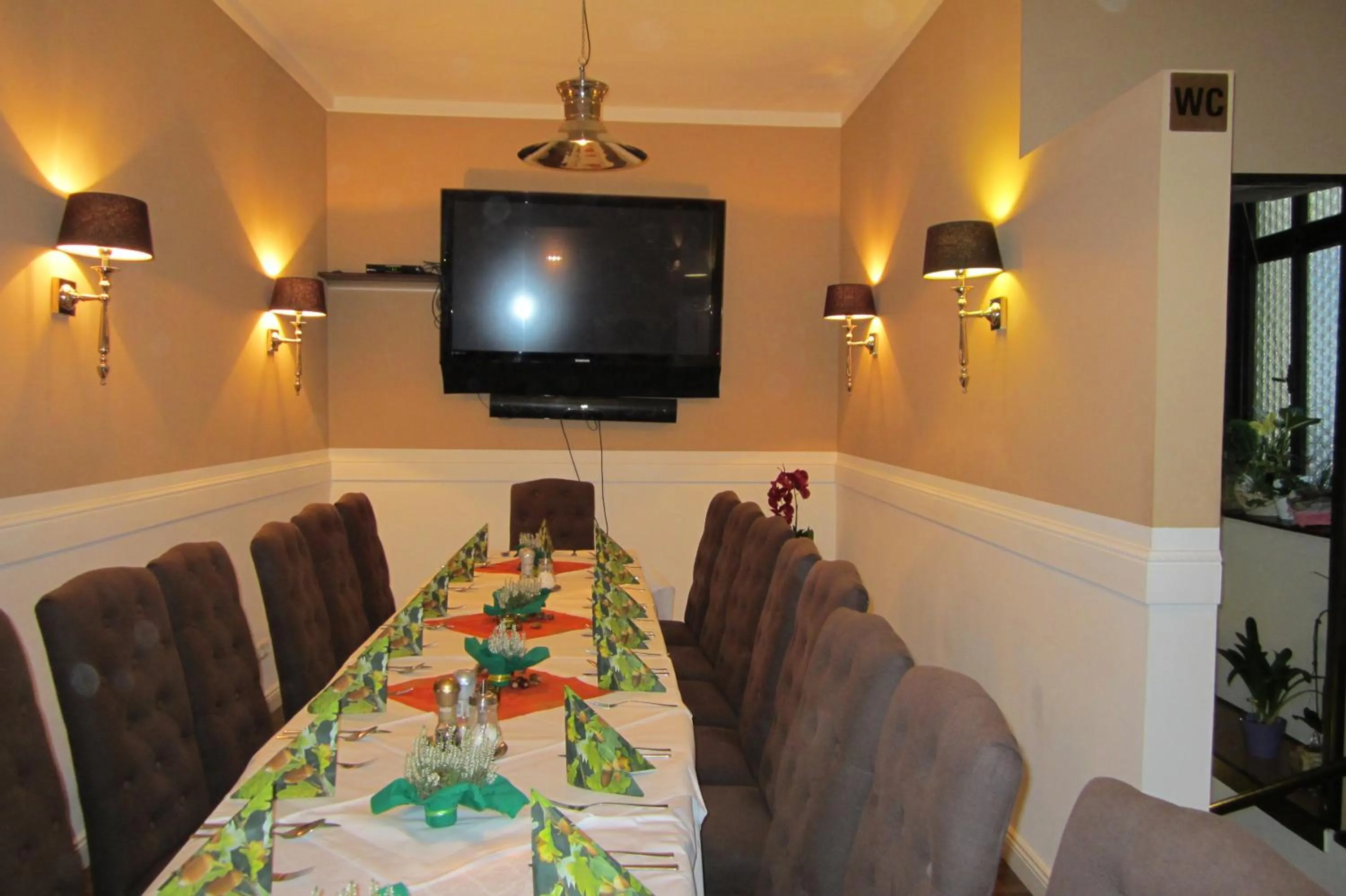 Restaurant/places to eat in Hotel-Café-Burg Stahleck