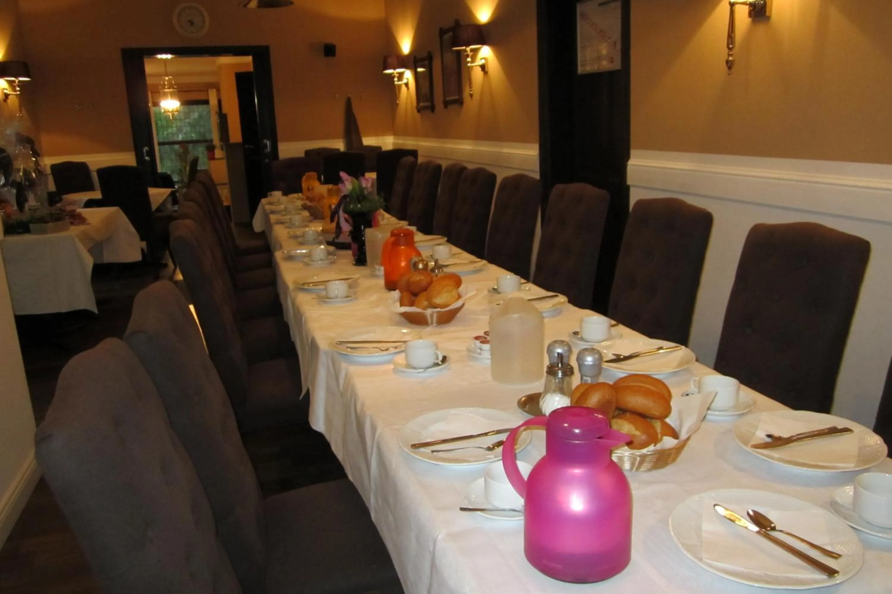 Restaurant/places to eat in Hotel-Café-Burg Stahleck