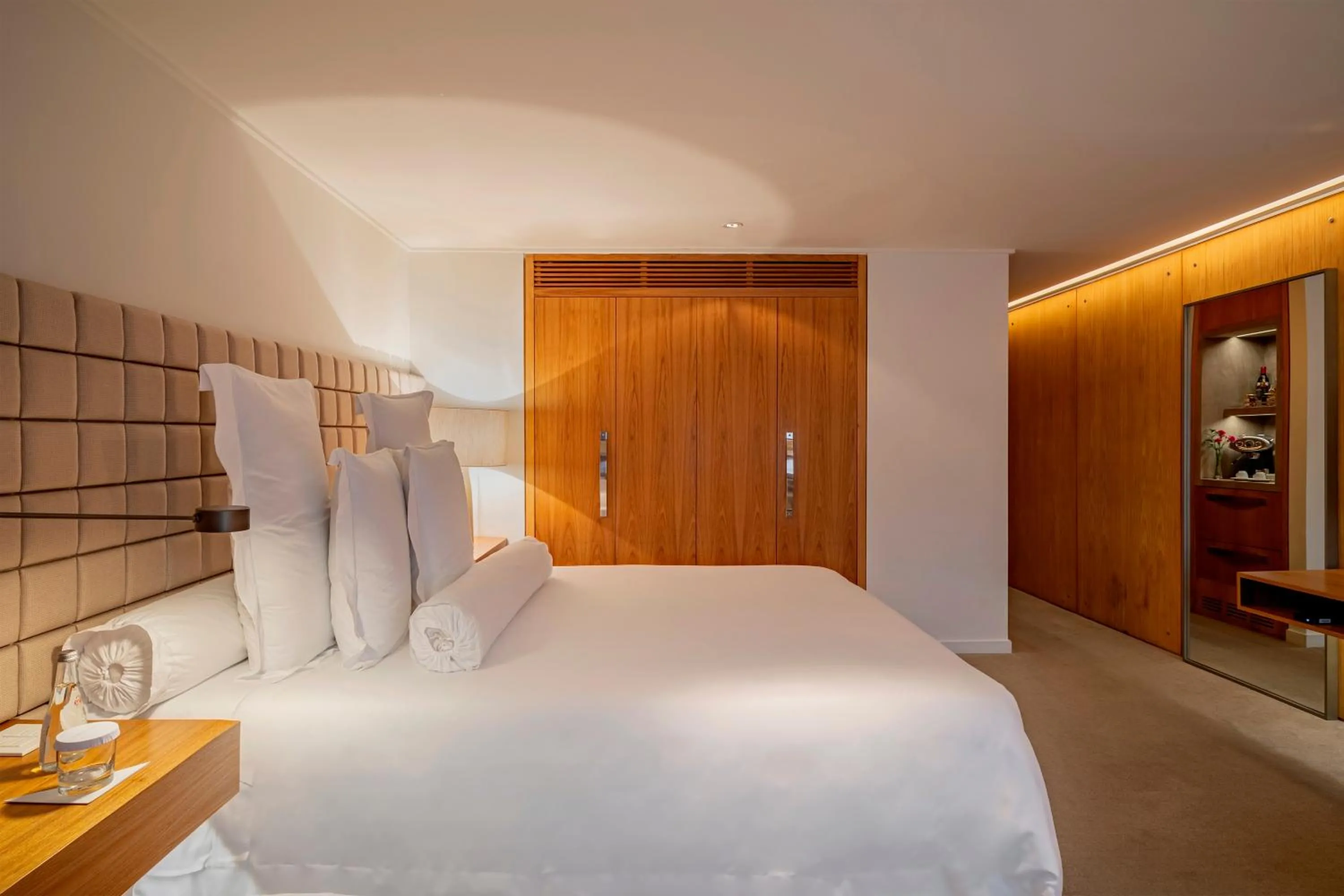 Bed in Emiliano São Paulo