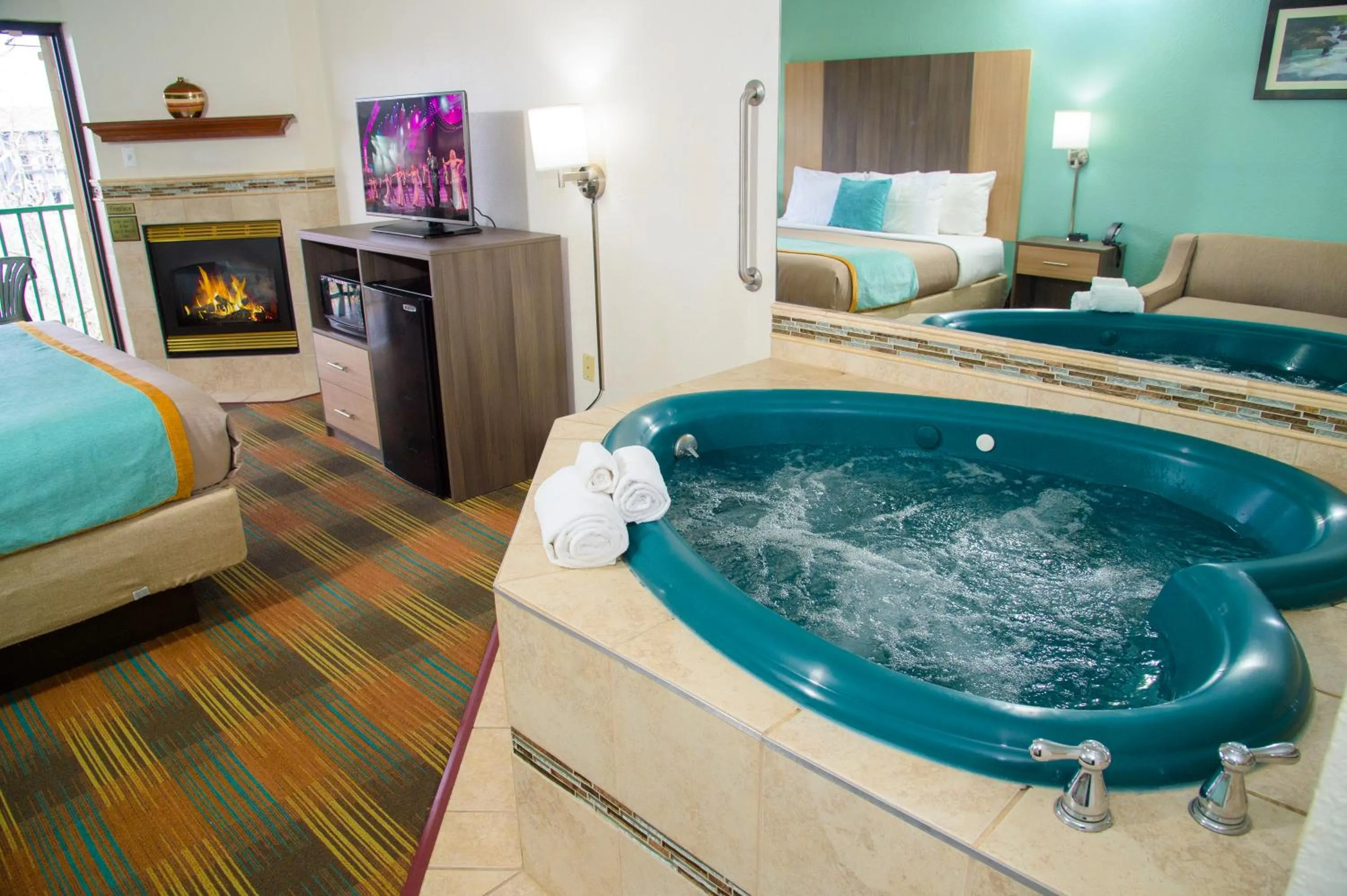 Bed in Pigeon River Inn