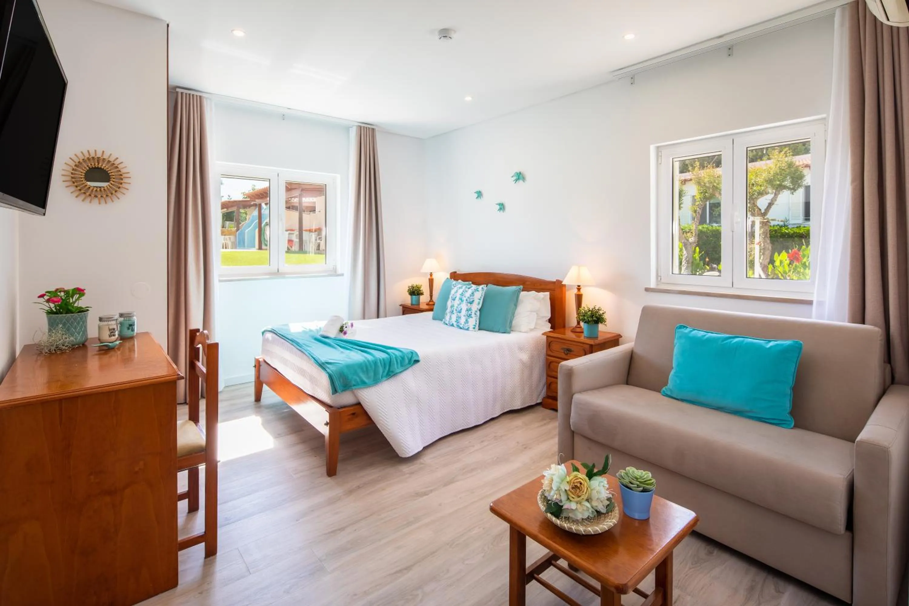 Spring, Bed in Apartamentos Flor da Laranja, Albufeira by AlgarveBlossom