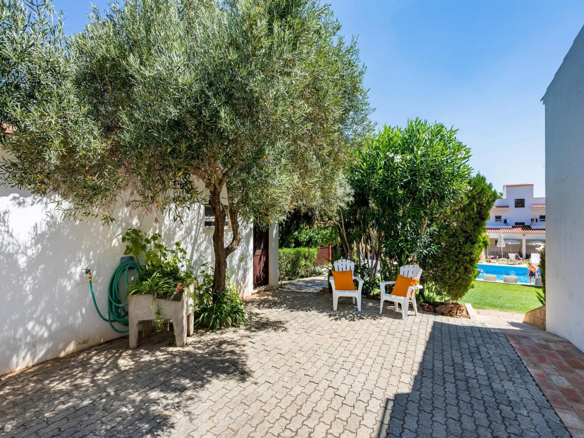 Toilet in Apartamentos Flor da Laranja, Albufeira by AlgarveBlossom