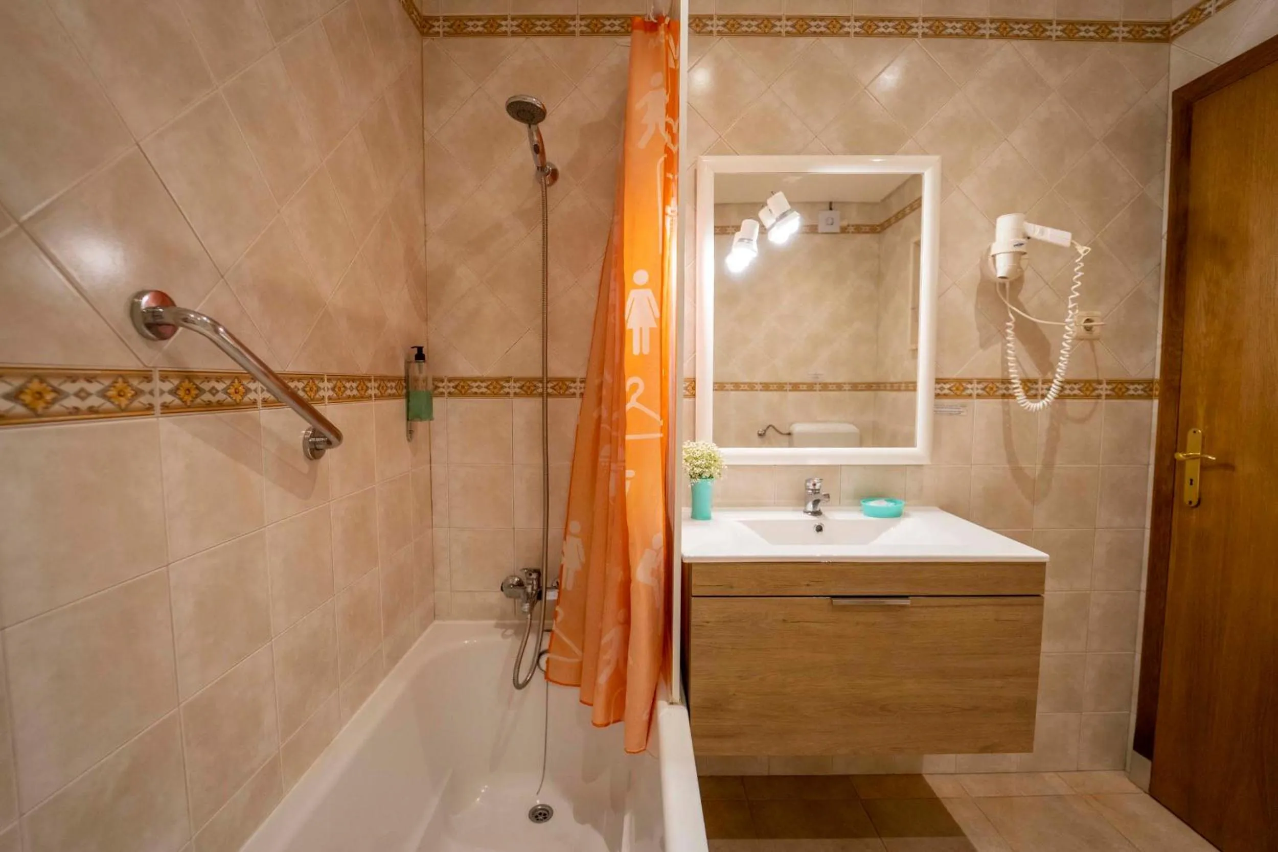 Apartamentos Monte dos Avós, Albufeira by AlgarveBlossom