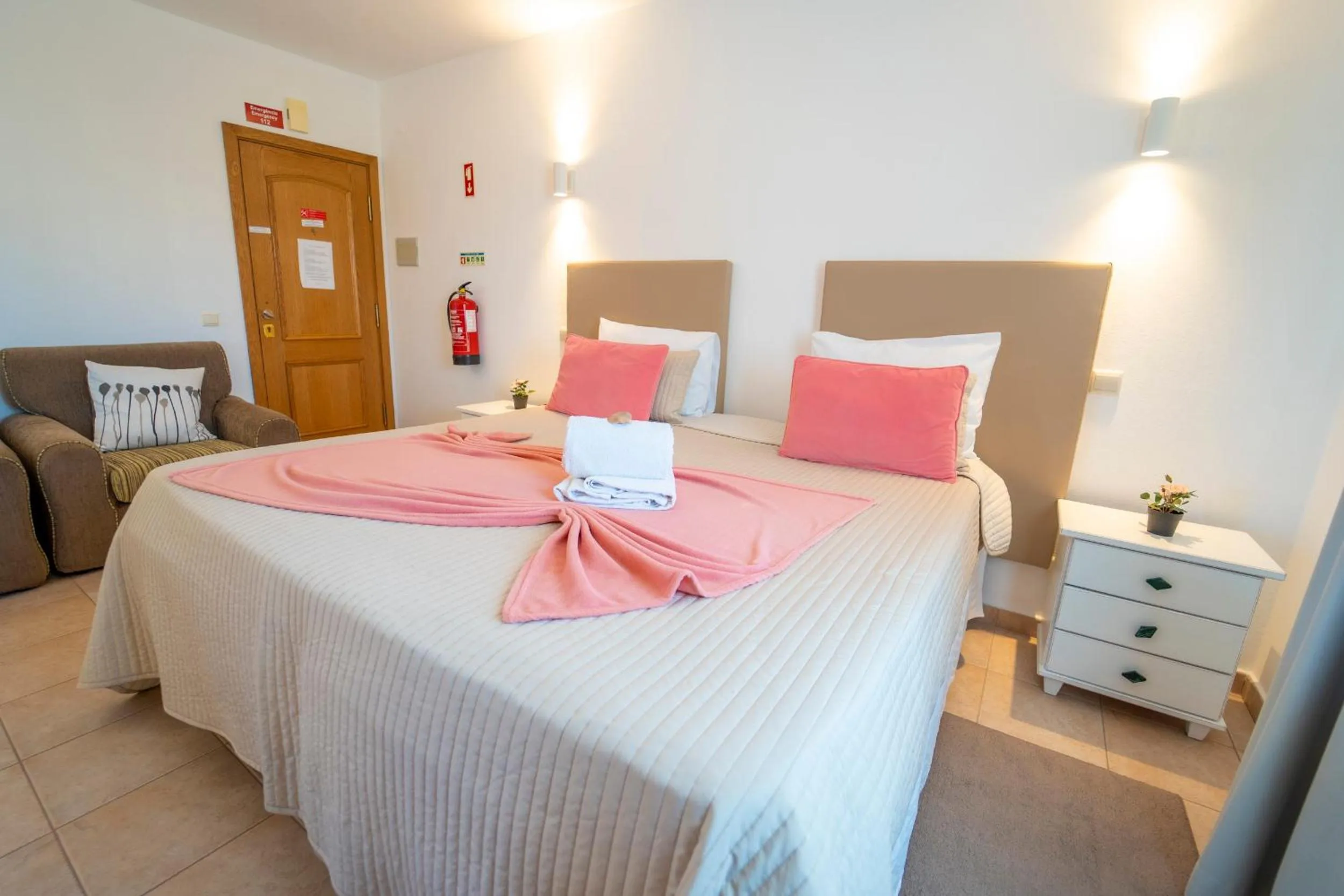 Bed in Apartamentos Monte dos Avós, Albufeira by AlgarveBlossom