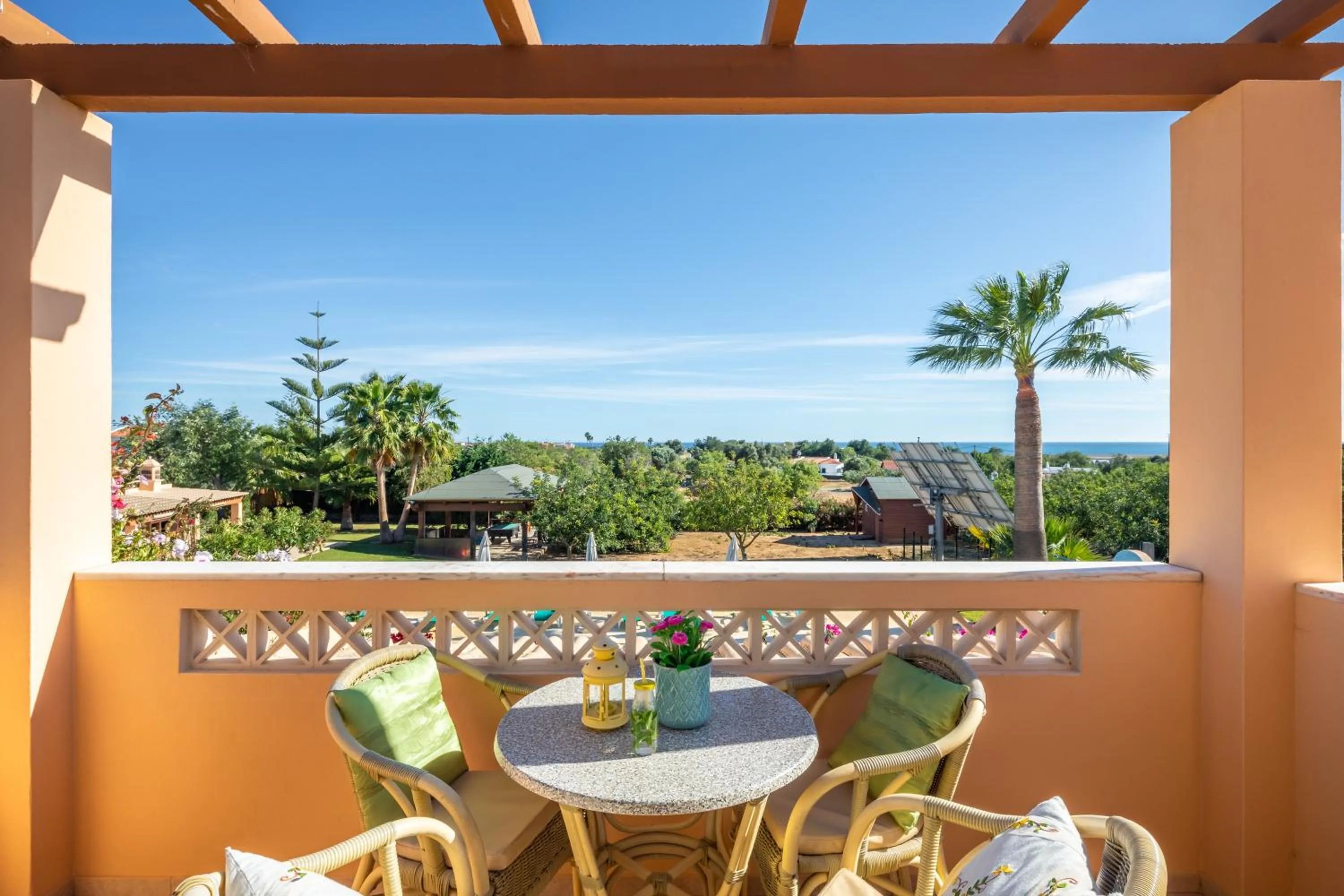 Apartamentos Monte dos Avós, Albufeira by AlgarveBlossom