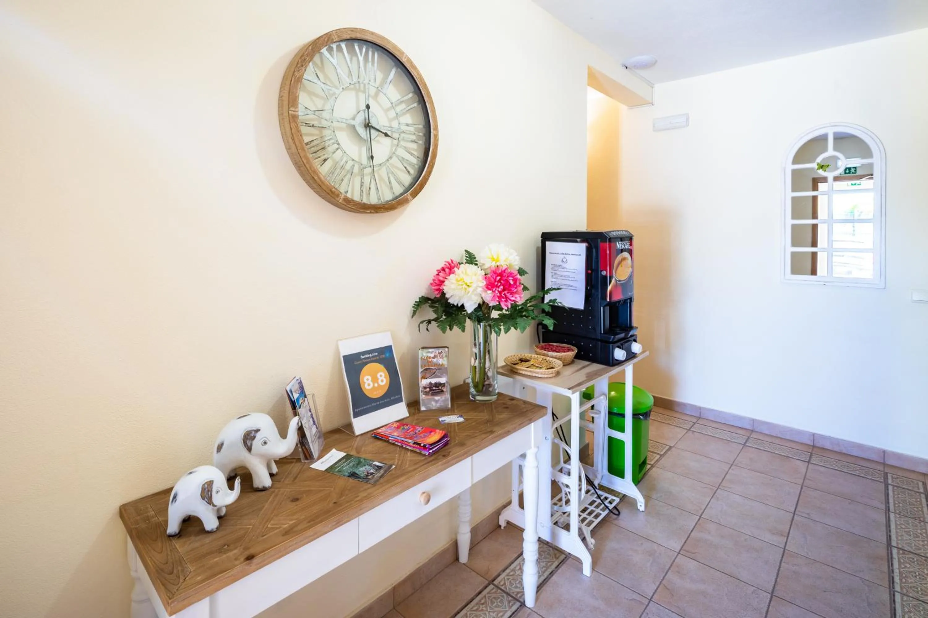 Lobby or reception in Apartamentos Monte dos Avós, Albufeira by AlgarveBlossom
