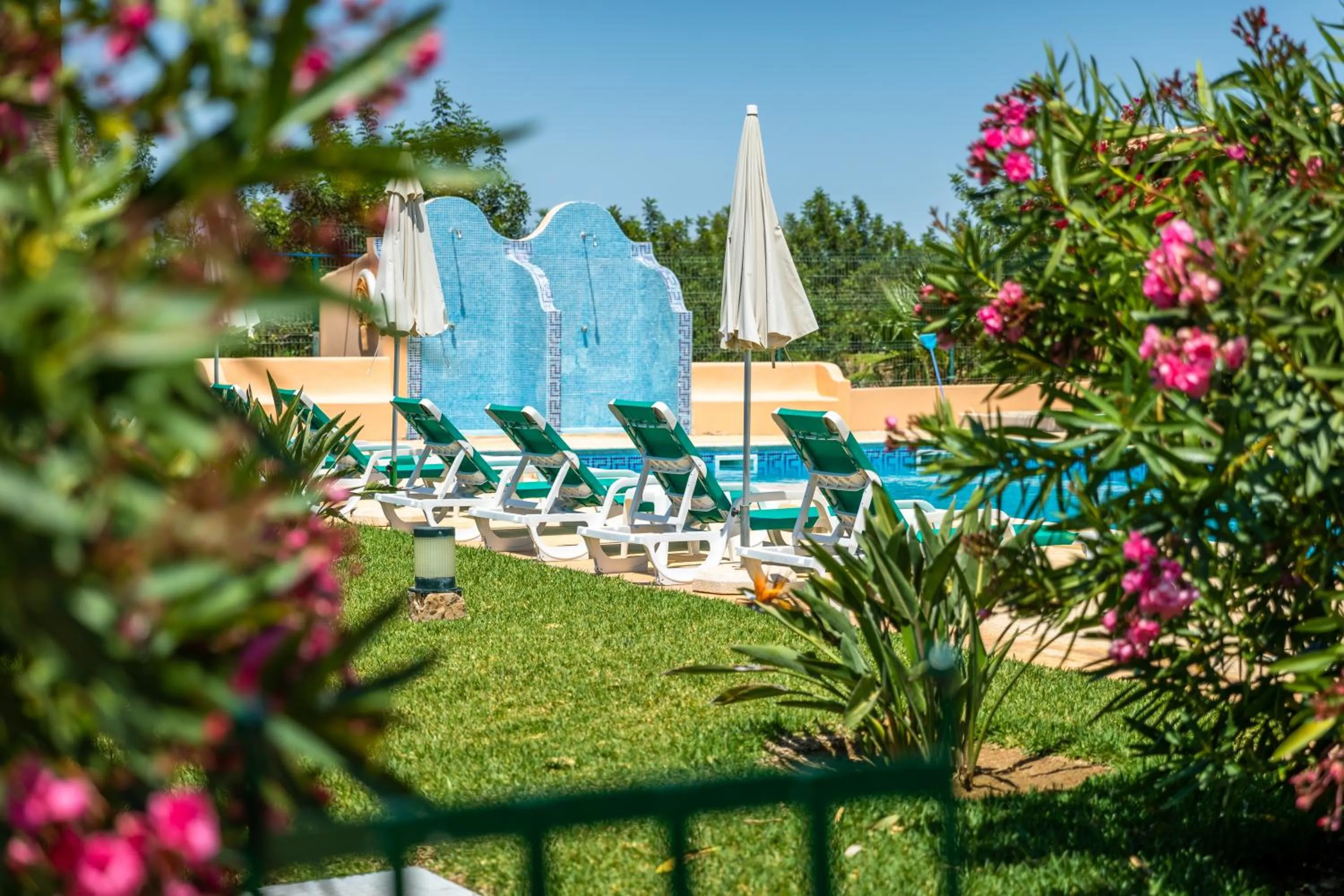 Garden in Apartamentos Monte dos Avós, Albufeira by AlgarveBlossom