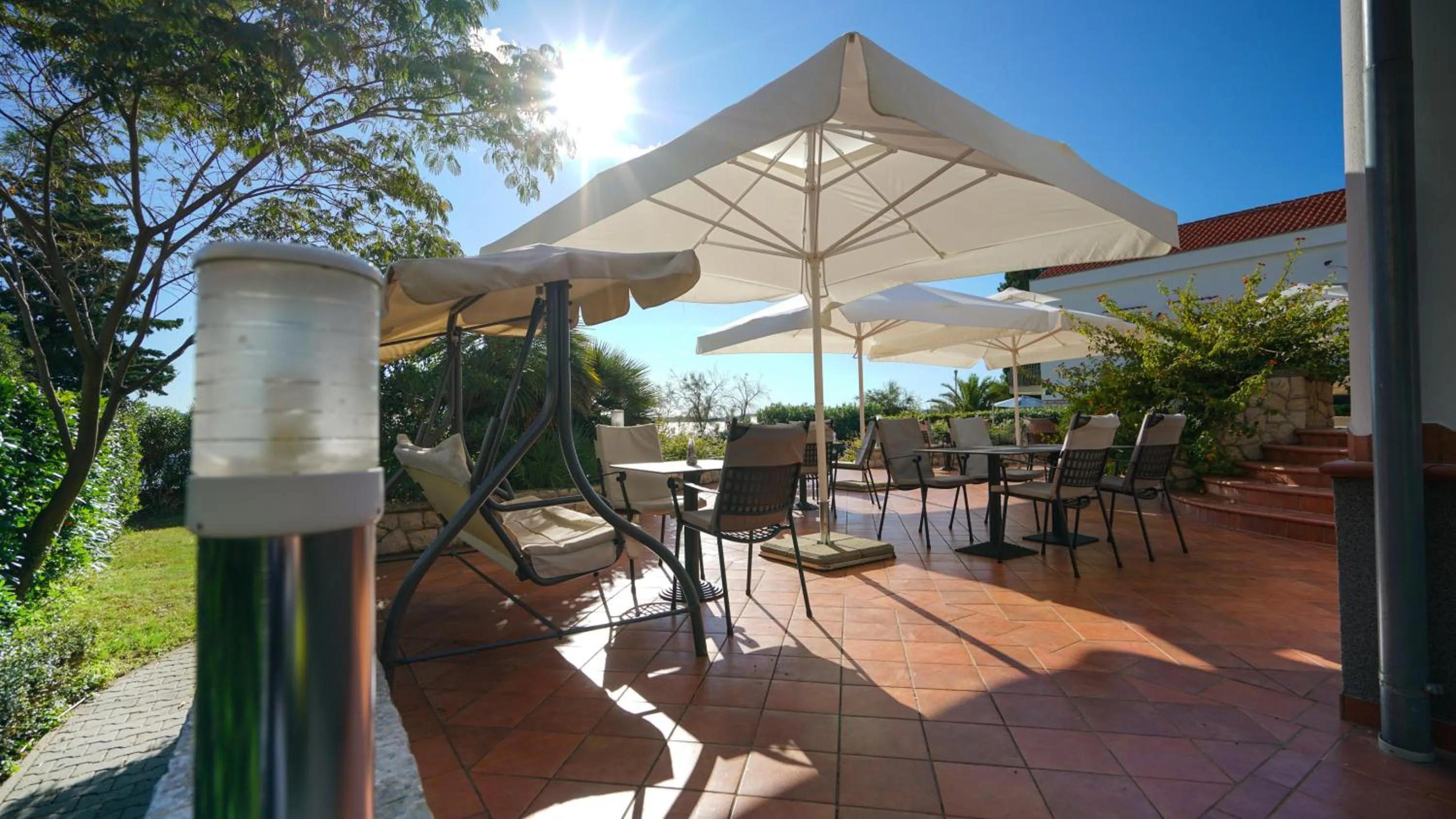 Restaurant/places to eat in Hotel Belvedere