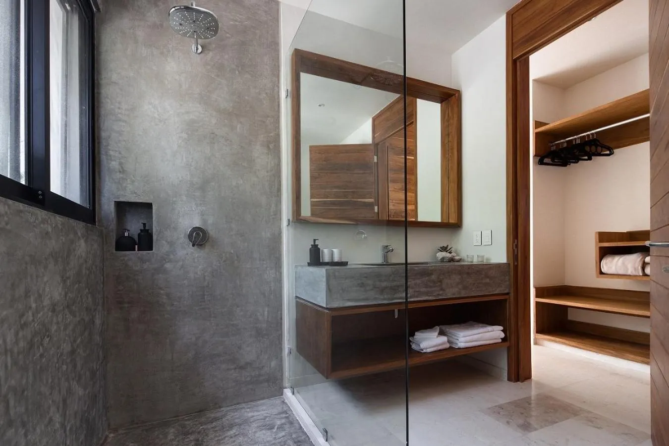 Bathroom in Tulsayab luxury development