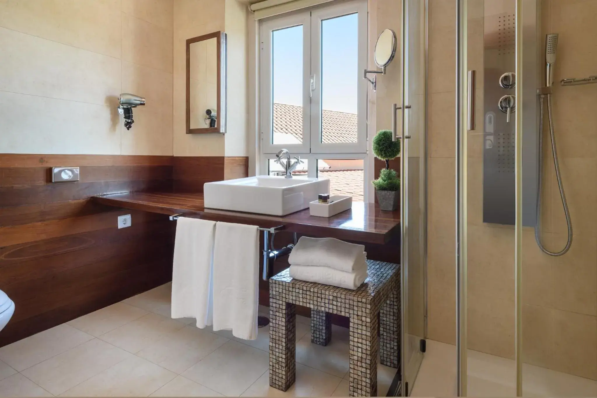 Double or Twin Room in Hotel de Charme Casa da Amieira Double or Twin Room in Hotel de Charme Casa da Amieira