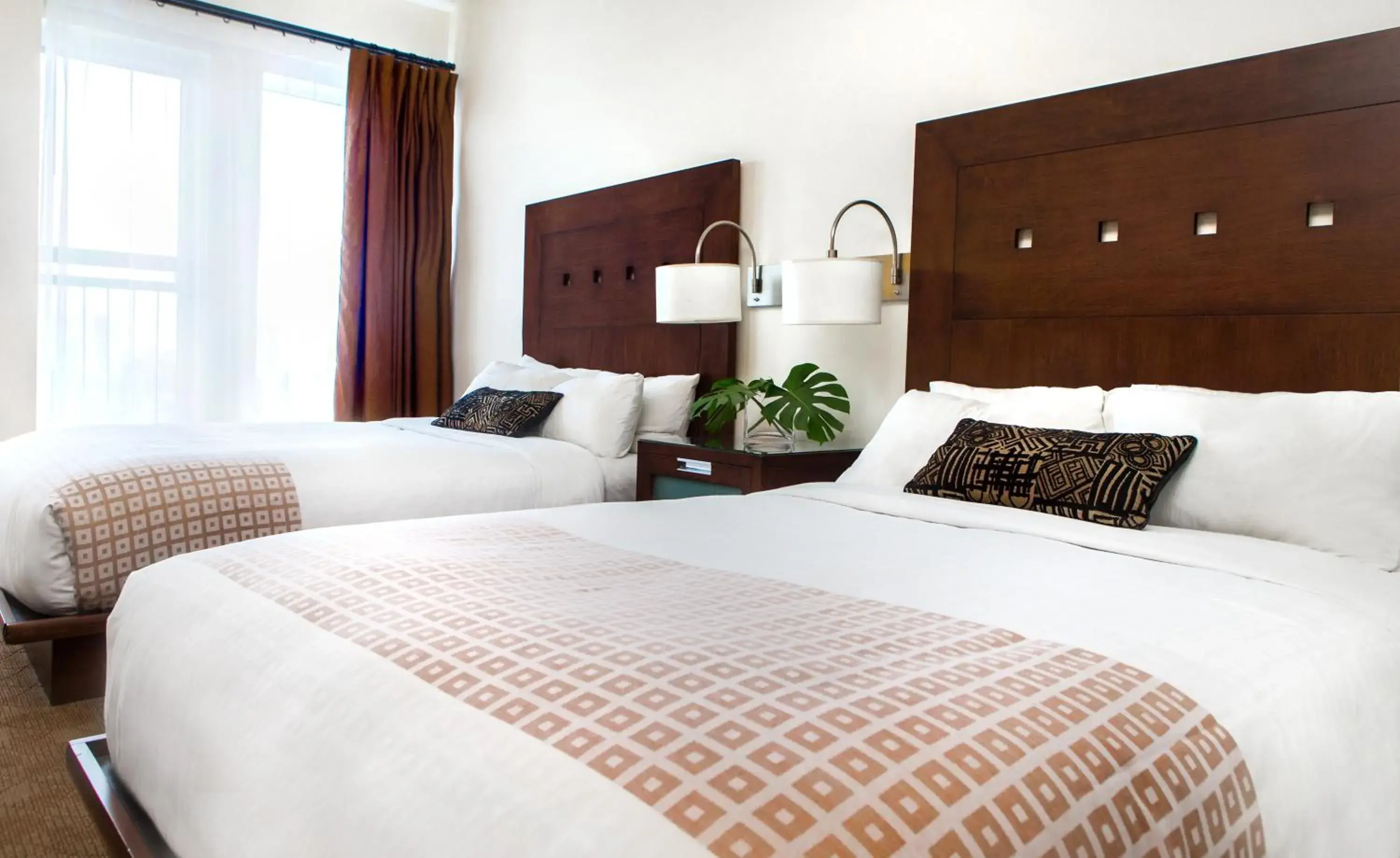 Deluxe Double Room with Balcony in Metterra Hotel on Whyte Deluxe Double Room with Balcony in Metterra Hotel on Whyte