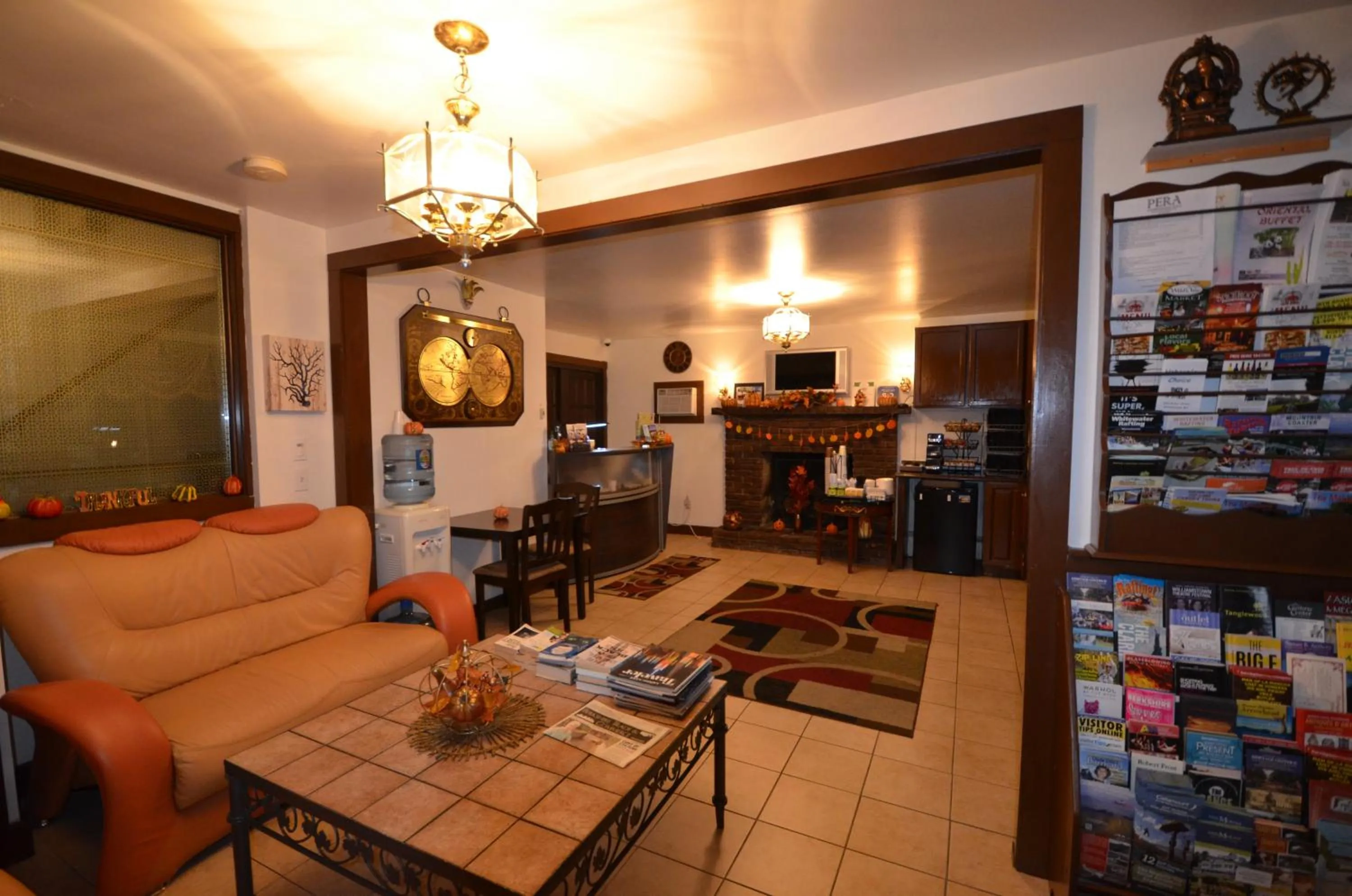 Lobby or reception in Williamstown Motel