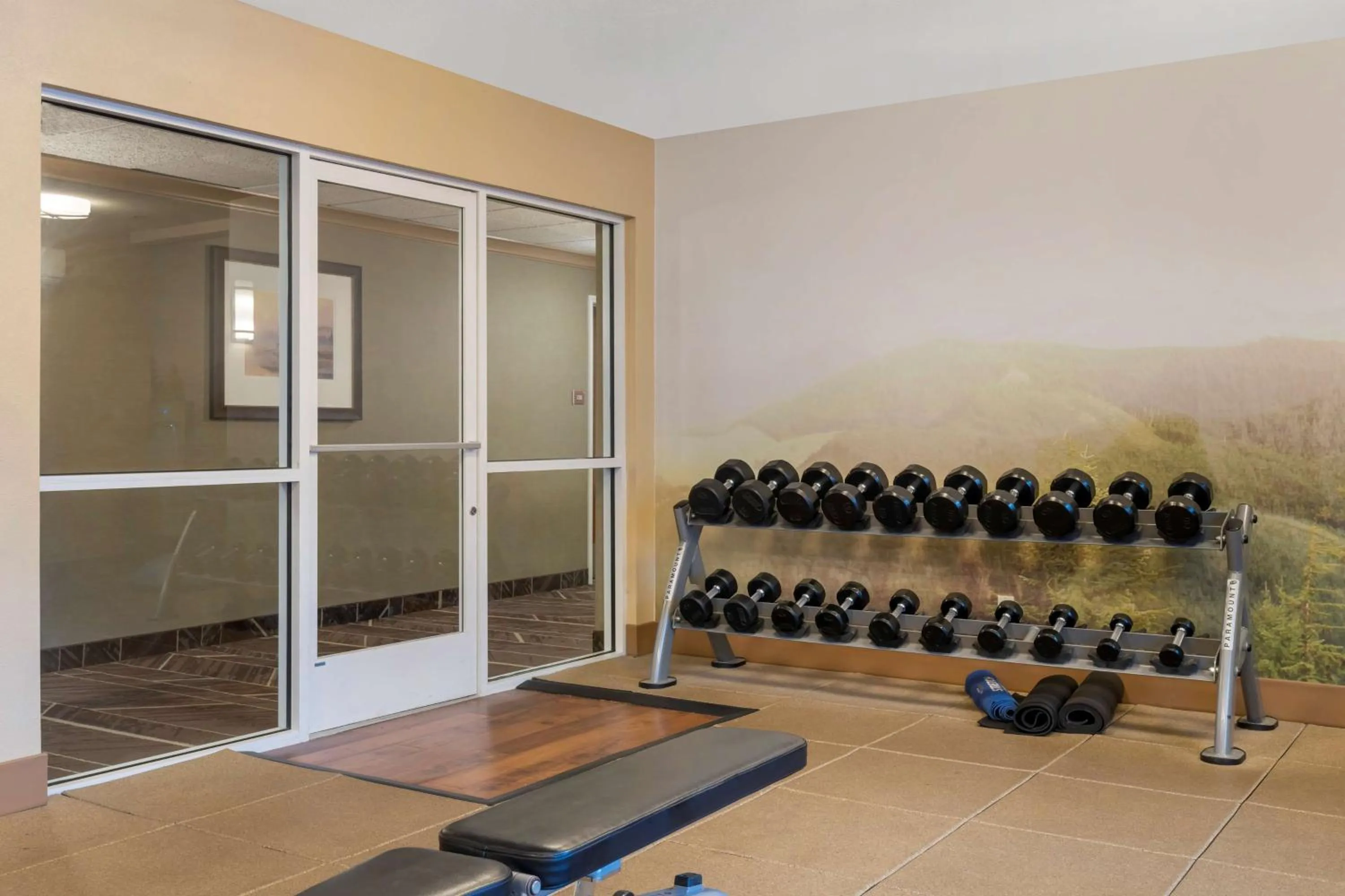 Spa and wellness centre/facilities in Best Western Plus Olympic Inn