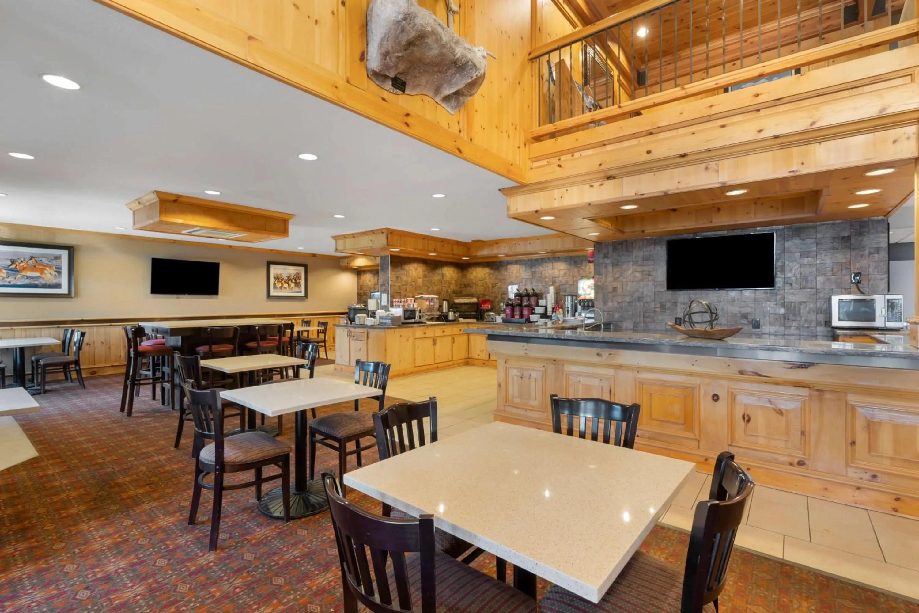 Breakfast in Best Western Plus Olympic Inn