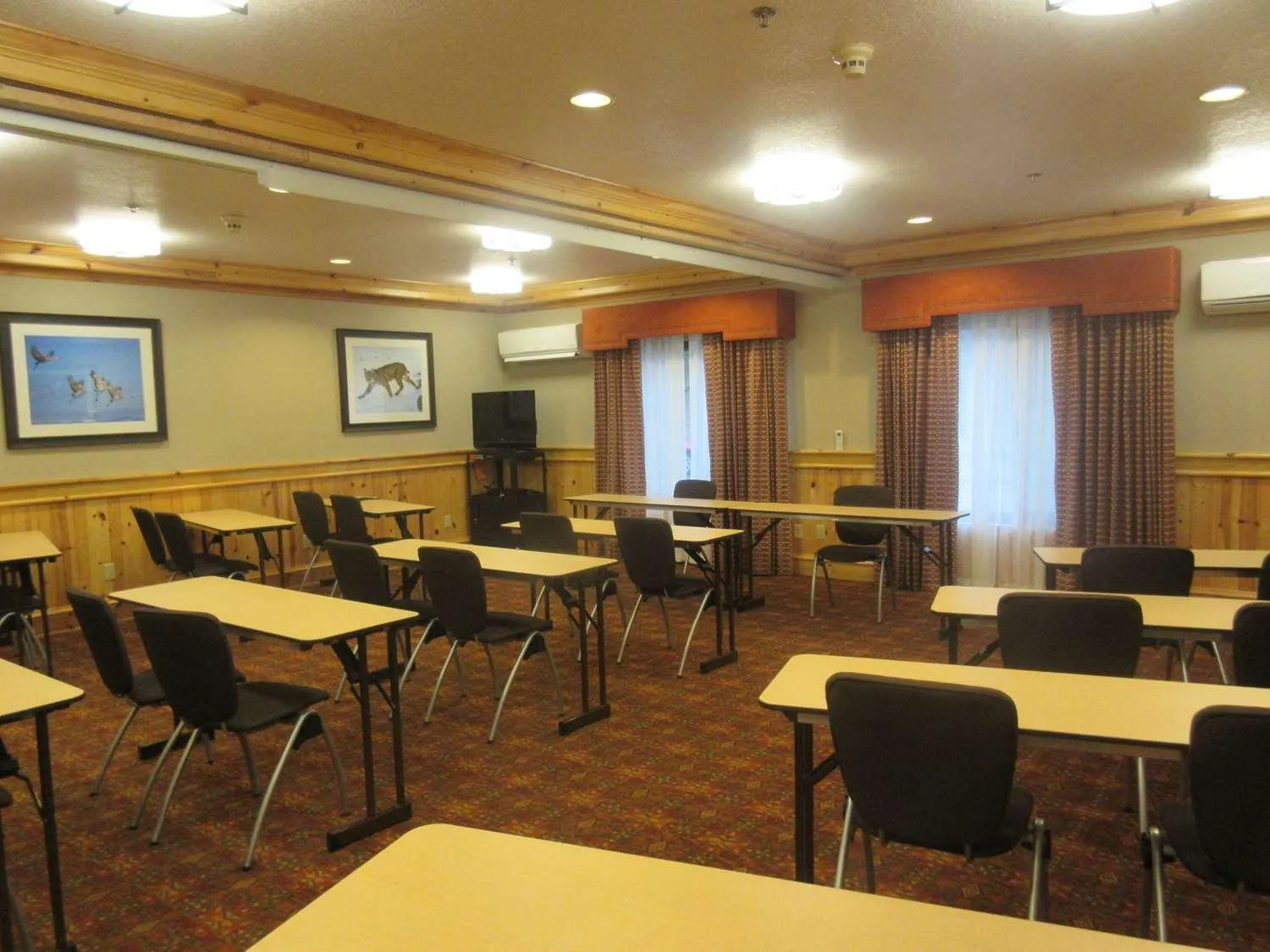 Meeting/conference room in Best Western Plus Olympic Inn